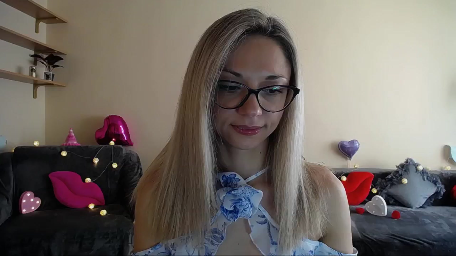 Gallery image thumbnail from Sunshine_alis's myfreecams stream on, 06/07/2025, 15:20 image 5 of 20
