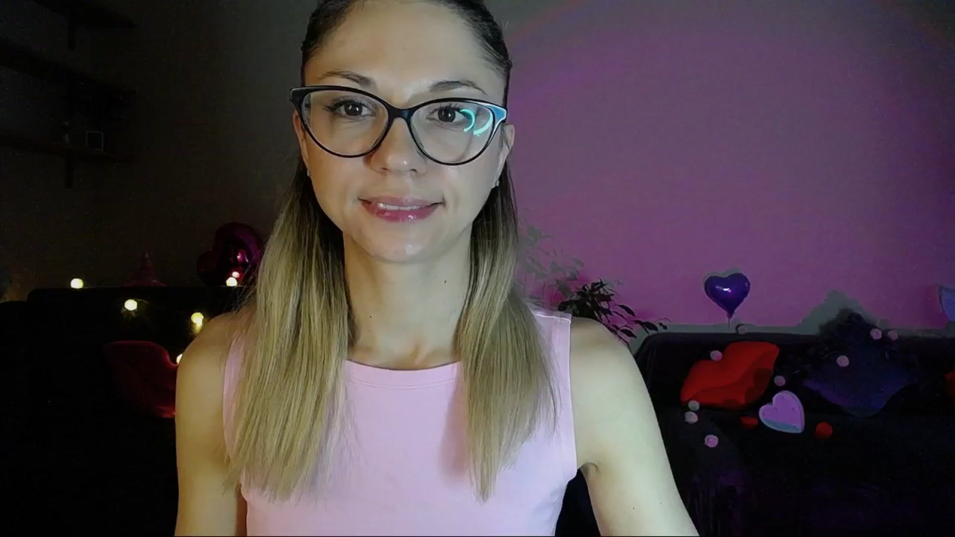 Gallery image thumbnail from Sunshine_alis's myfreecams stream on, 06/08/2025, 18:26 image 10 of 20