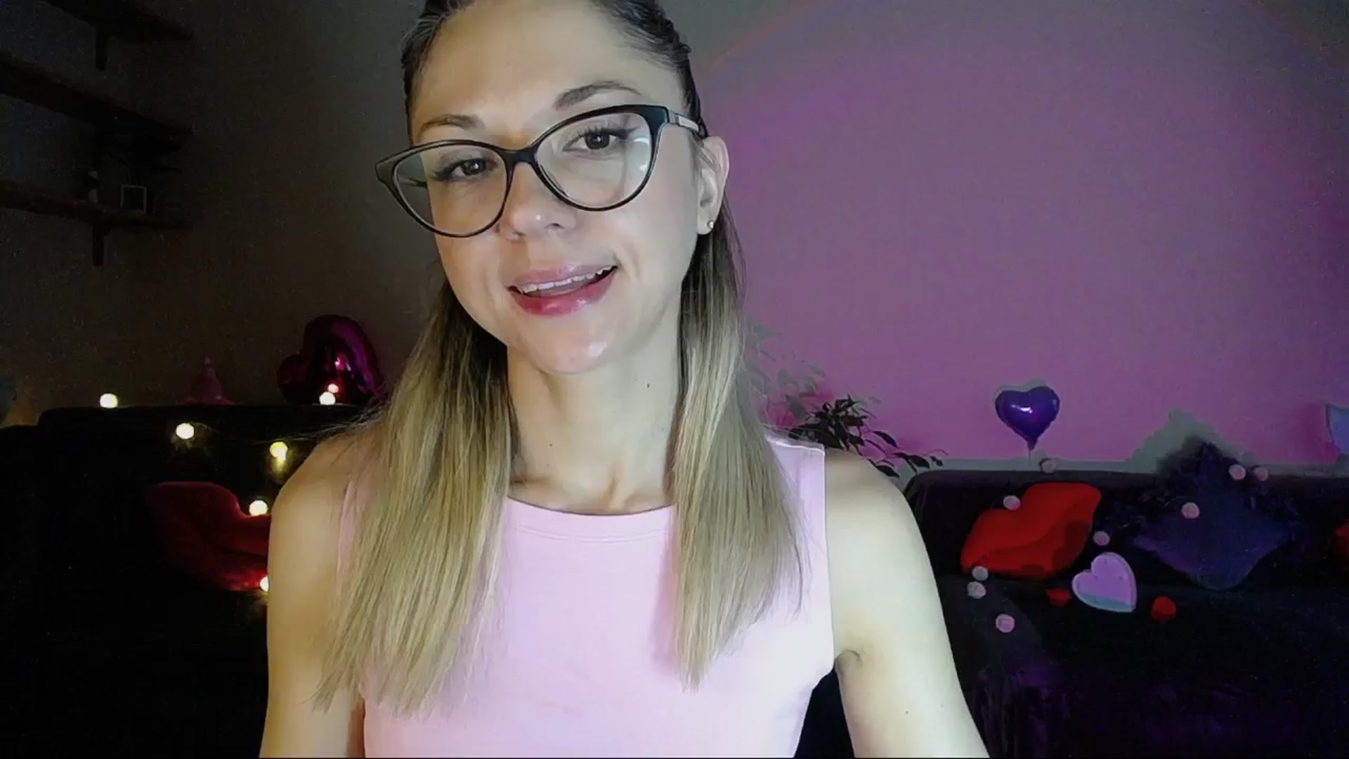 Gallery image thumbnail from Sunshine_alis's myfreecams stream on, 06/08/2025, 18:26 image 9 of 20