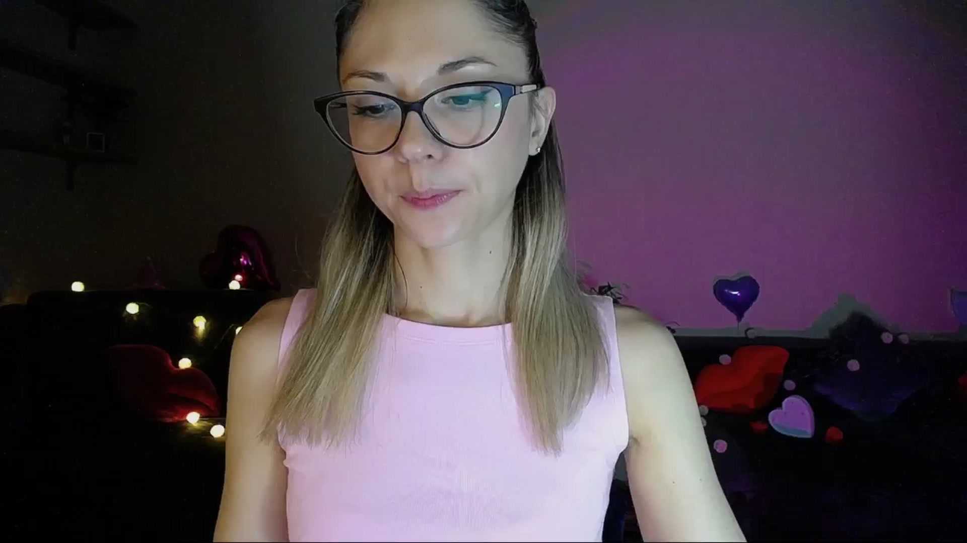 Gallery image thumbnail from Sunshine_alis's myfreecams stream on, 06/08/2025, 18:26 image 17 of 20
