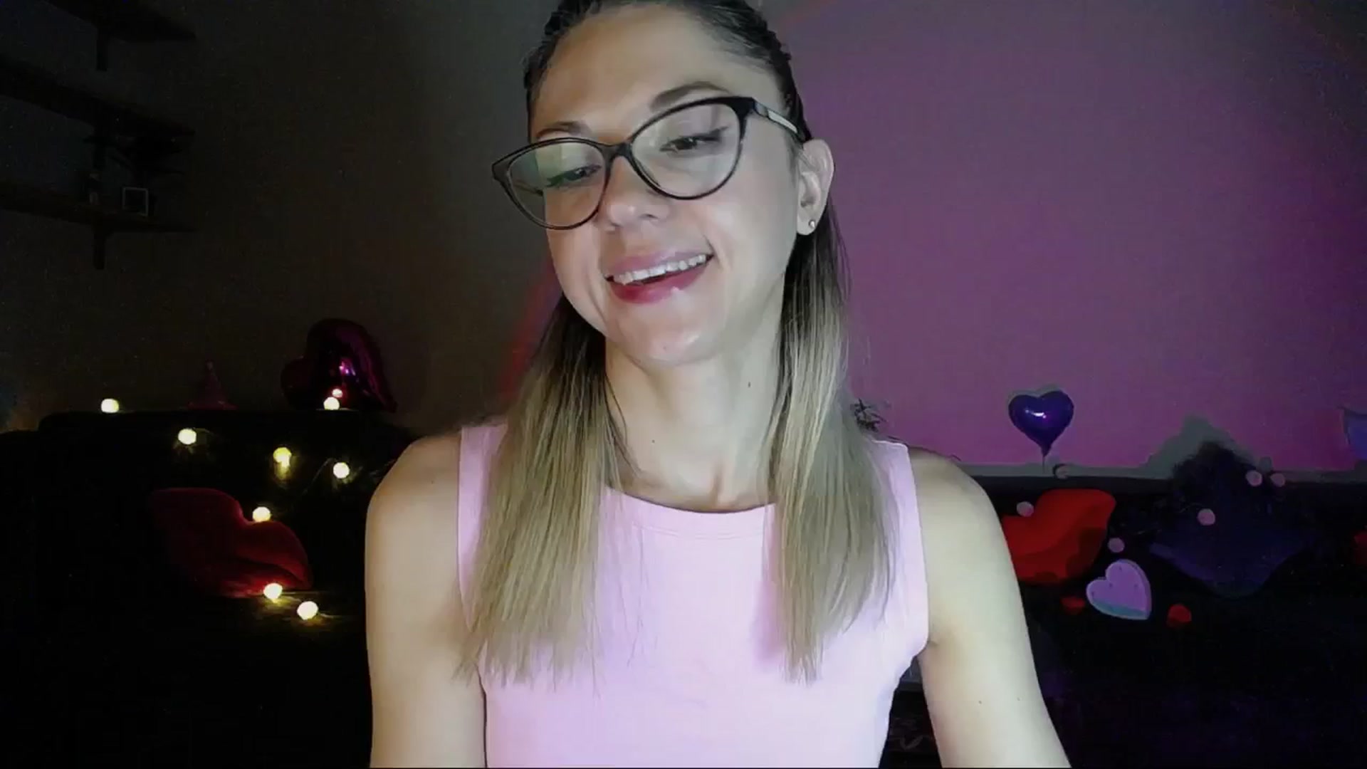 Gallery image thumbnail from Sunshine_alis's myfreecams stream on, 06/08/2025, 18:26 image 14 of 20