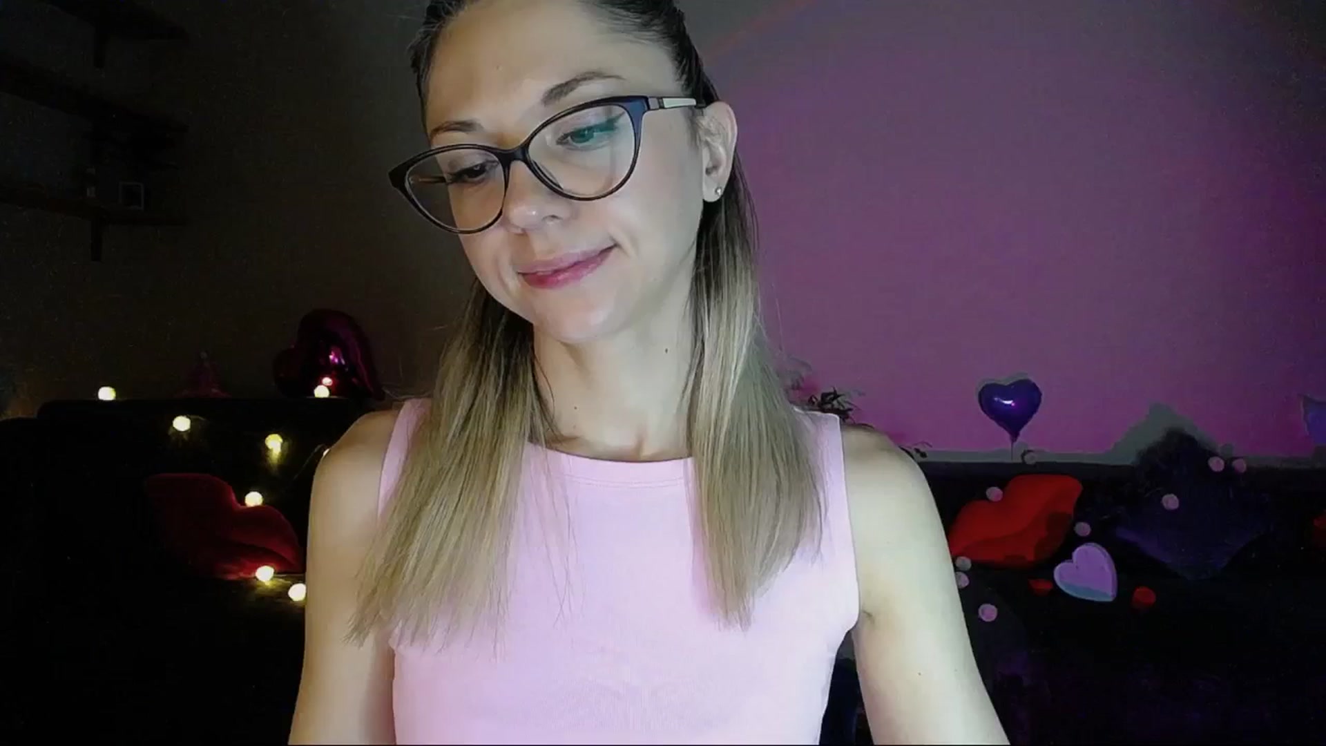 Gallery image thumbnail from Sunshine_alis's myfreecams stream on, 06/08/2025, 18:26 image 16 of 20
