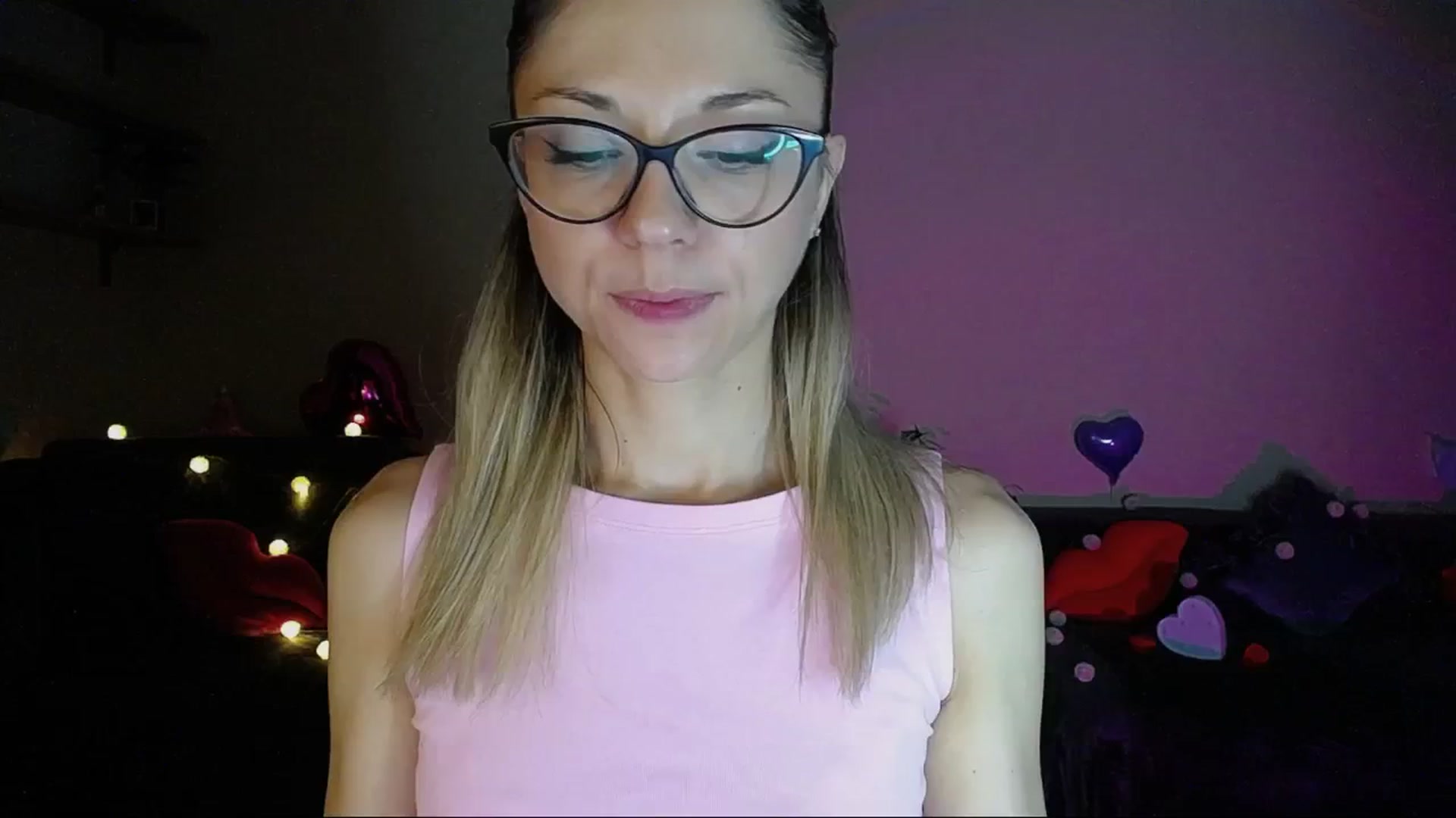 Gallery image thumbnail from Sunshine_alis's myfreecams stream on, 06/08/2025, 18:26 image 18 of 20