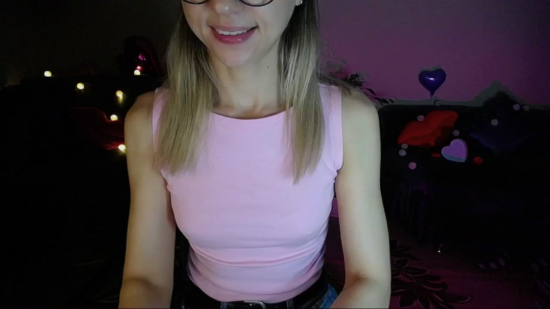 Gallery image thumbnail from Sunshine_alis's myfreecams stream on, 06/08/2025, 19:37 image 12 of 20