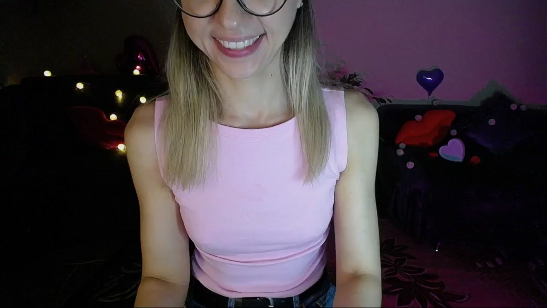 Gallery image thumbnail from Sunshine_alis's myfreecams stream on, 06/08/2025, 19:37 image 16 of 20