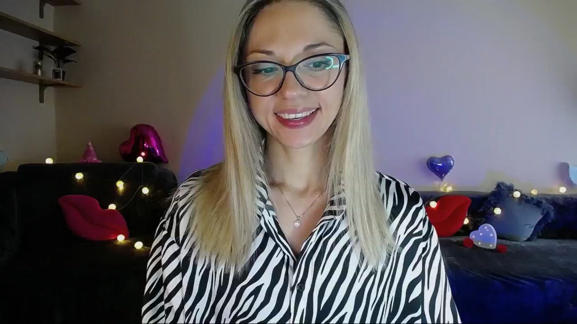 Gallery image thumbnail from Sunshine_alis's myfreecams stream on, 06/11/2025, 14:21 image 9 of 20
