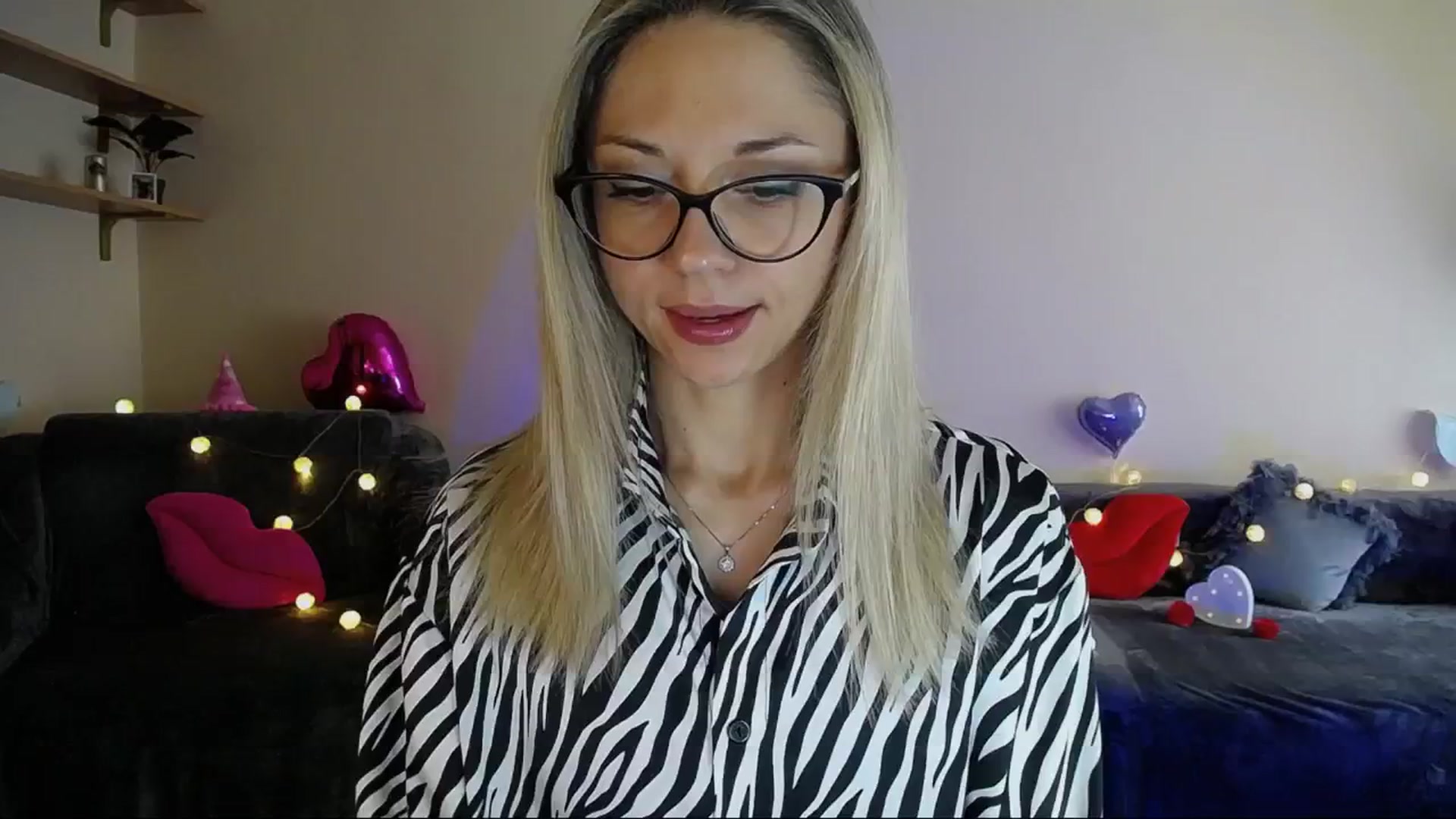 Gallery image thumbnail from Sunshine_alis's myfreecams stream on, 06/11/2025, 14:21 image 3 of 20
