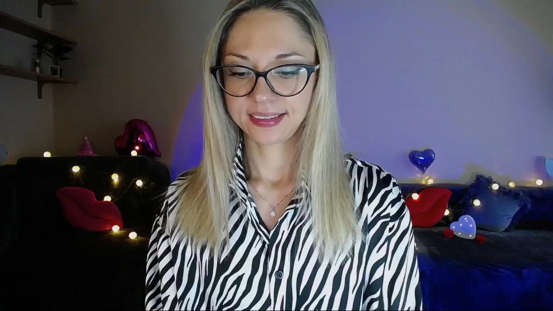 Gallery image thumbnail from Sunshine_alis's myfreecams stream on, 06/11/2025, 14:21 image 17 of 20