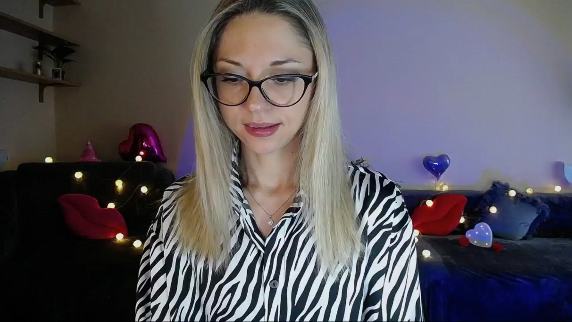 Gallery image thumbnail from Sunshine_alis's myfreecams stream on, 06/11/2025, 14:21 image 12 of 20