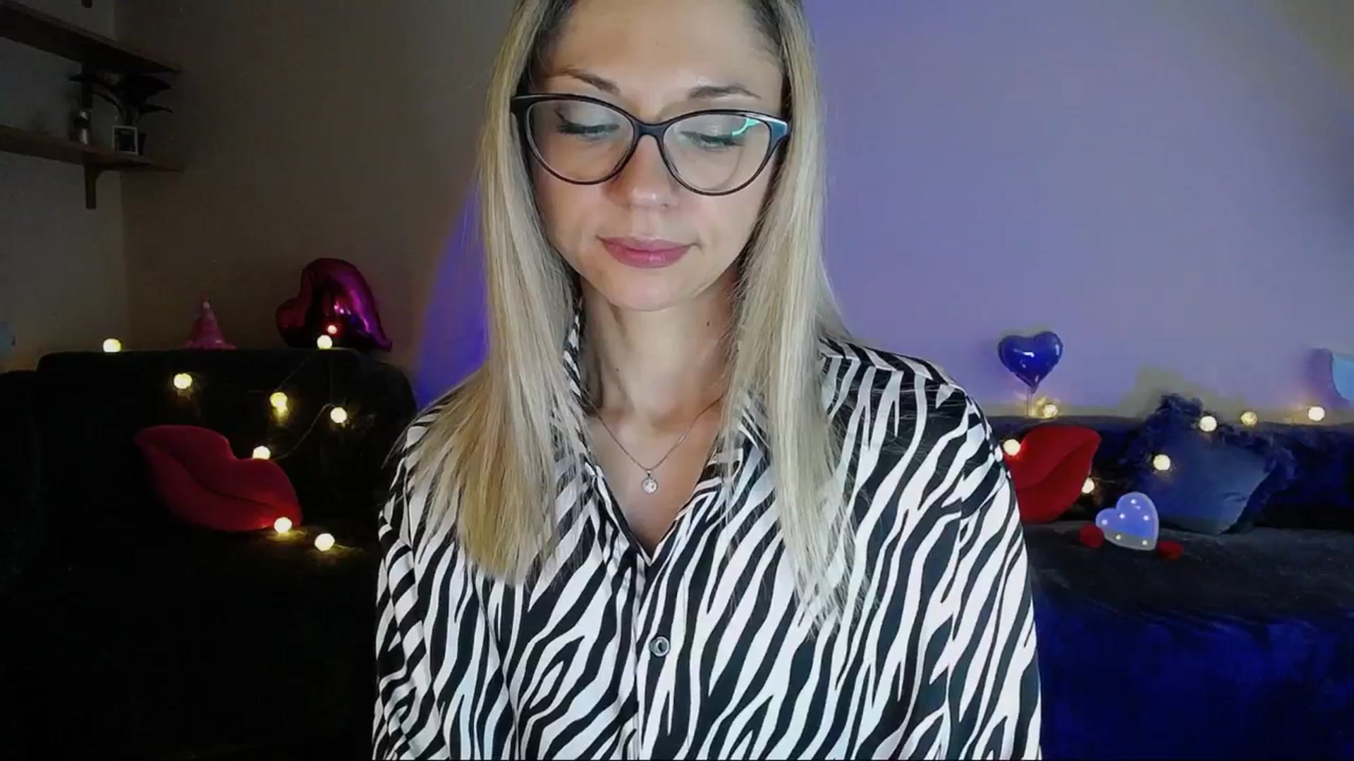 Gallery image thumbnail from Sunshine_alis's myfreecams stream on, 06/11/2025, 15:13 image 2 of 20