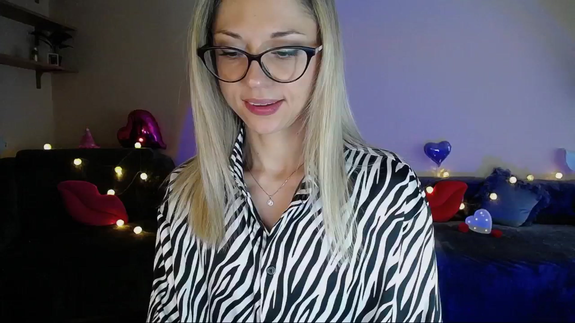 Gallery image thumbnail from Sunshine_alis's myfreecams stream on, 06/11/2025, 15:13 image 1 of 20