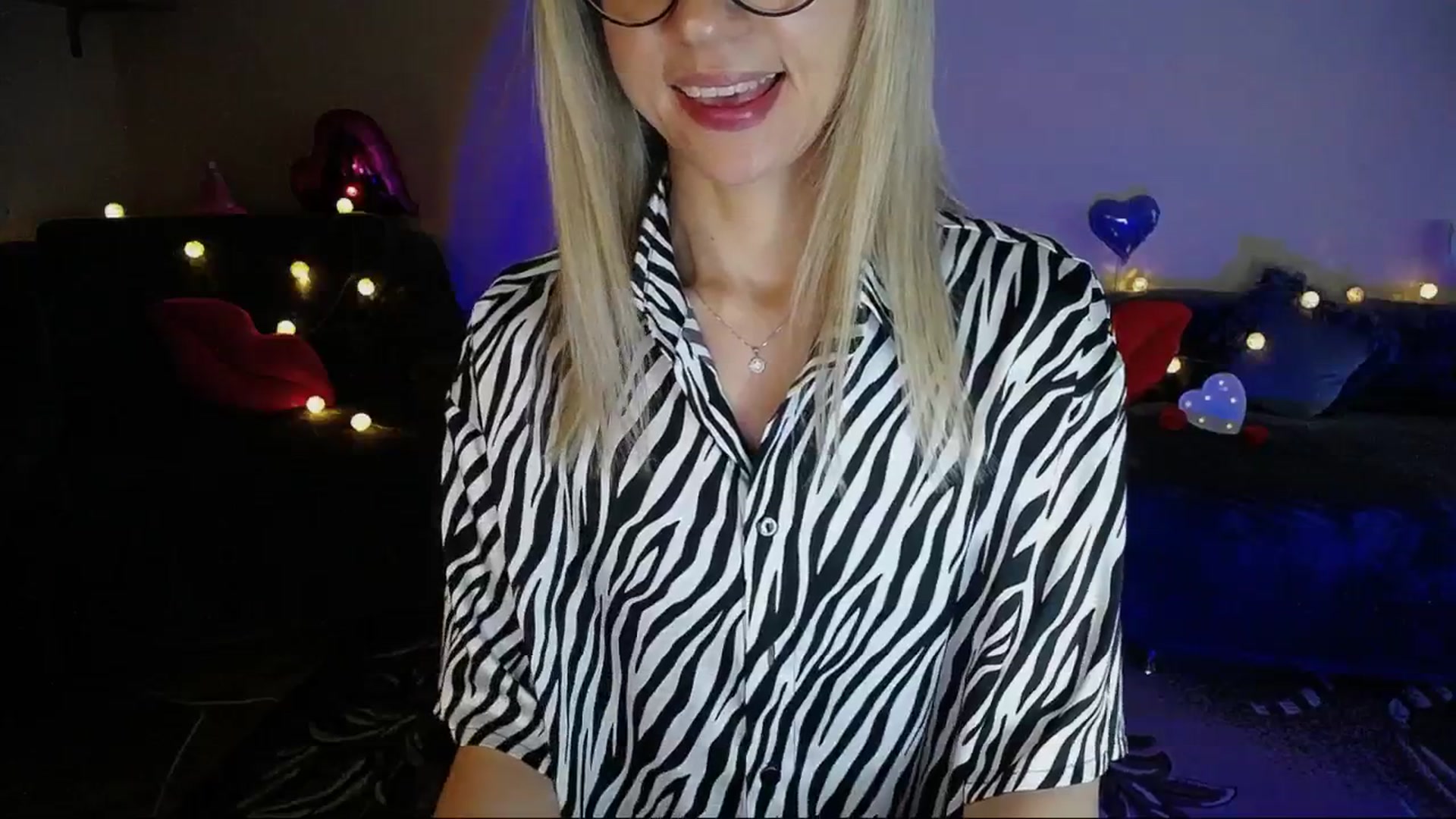 Gallery image thumbnail from Sunshine_alis's myfreecams stream on, 06/11/2025, 15:13 image 7 of 20