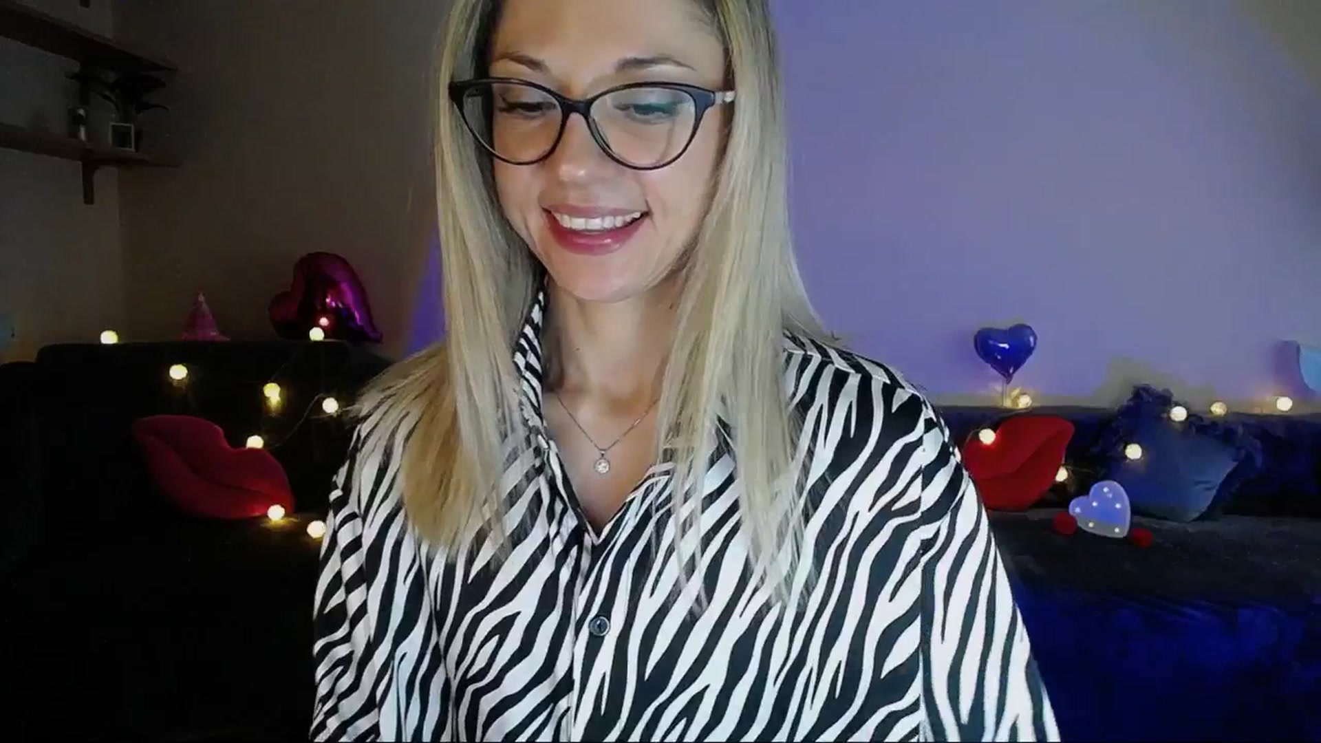 Gallery image thumbnail from Sunshine_alis's myfreecams stream on, 06/11/2025, 15:13 image 3 of 20