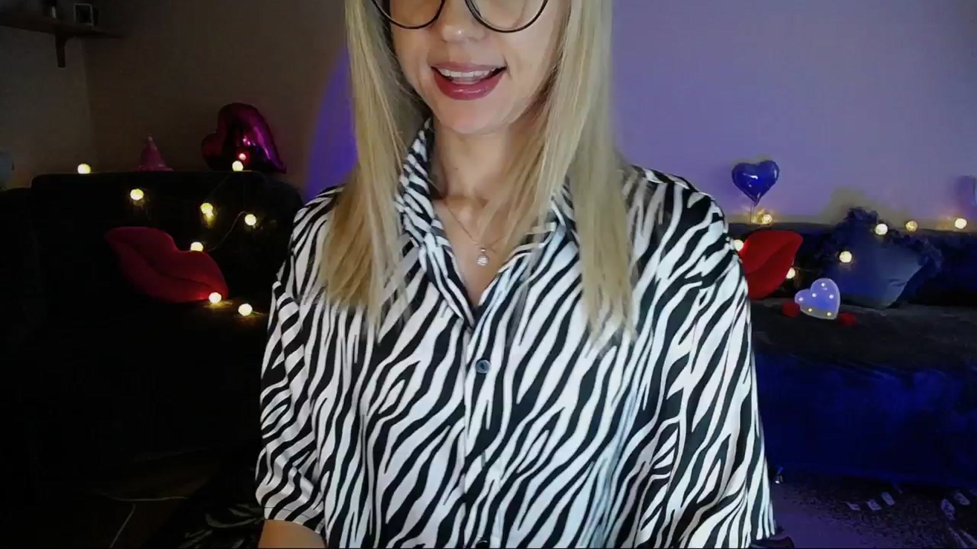 Gallery image thumbnail from Sunshine_alis's myfreecams stream on, 06/11/2025, 16:54 image 5 of 20