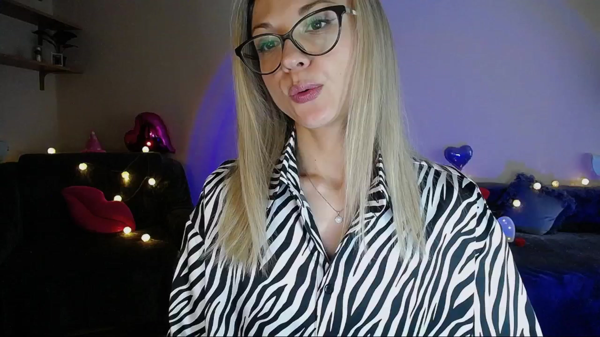 Gallery image thumbnail from Sunshine_alis's myfreecams stream on, 06/11/2025, 16:54 image 1 of 20
