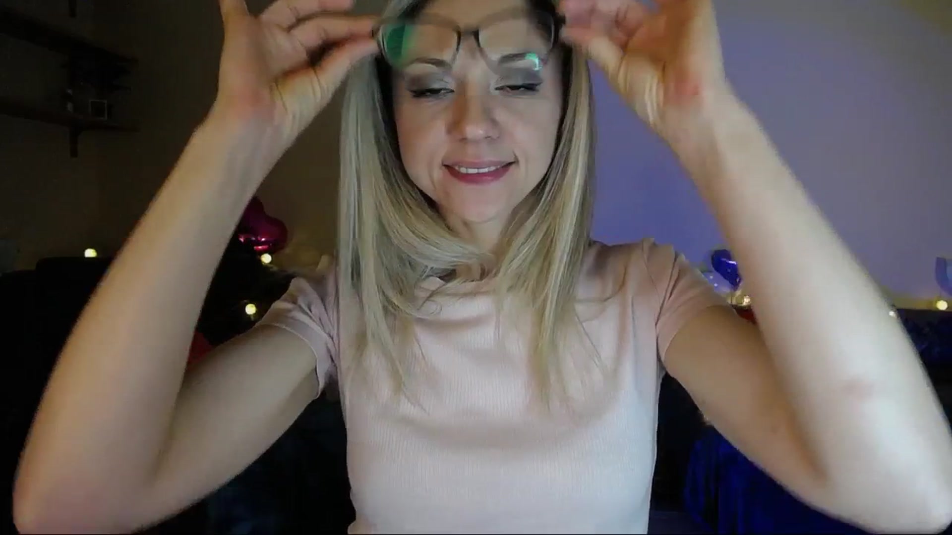 Gallery image thumbnail from Sunshine_alis's myfreecams stream on, 06/13/2025, 19:55 image 20 of 20