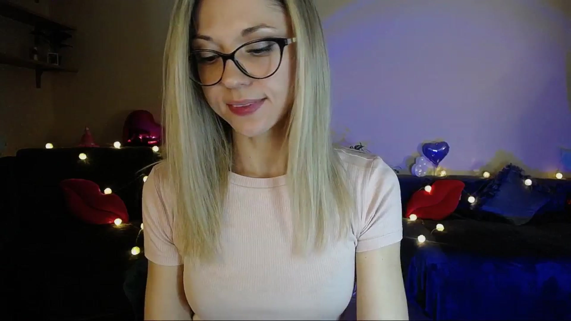 Gallery image thumbnail from Sunshine_alis's myfreecams stream on, 06/13/2025, 19:55 image 16 of 20