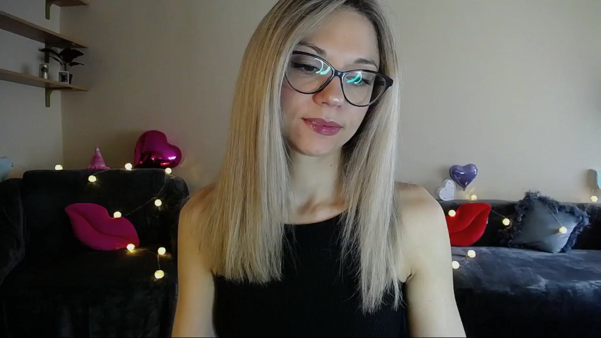 Gallery image thumbnail from Sunshine_alis's myfreecams stream on, 06/14/2025, 14:29 image 5 of 20