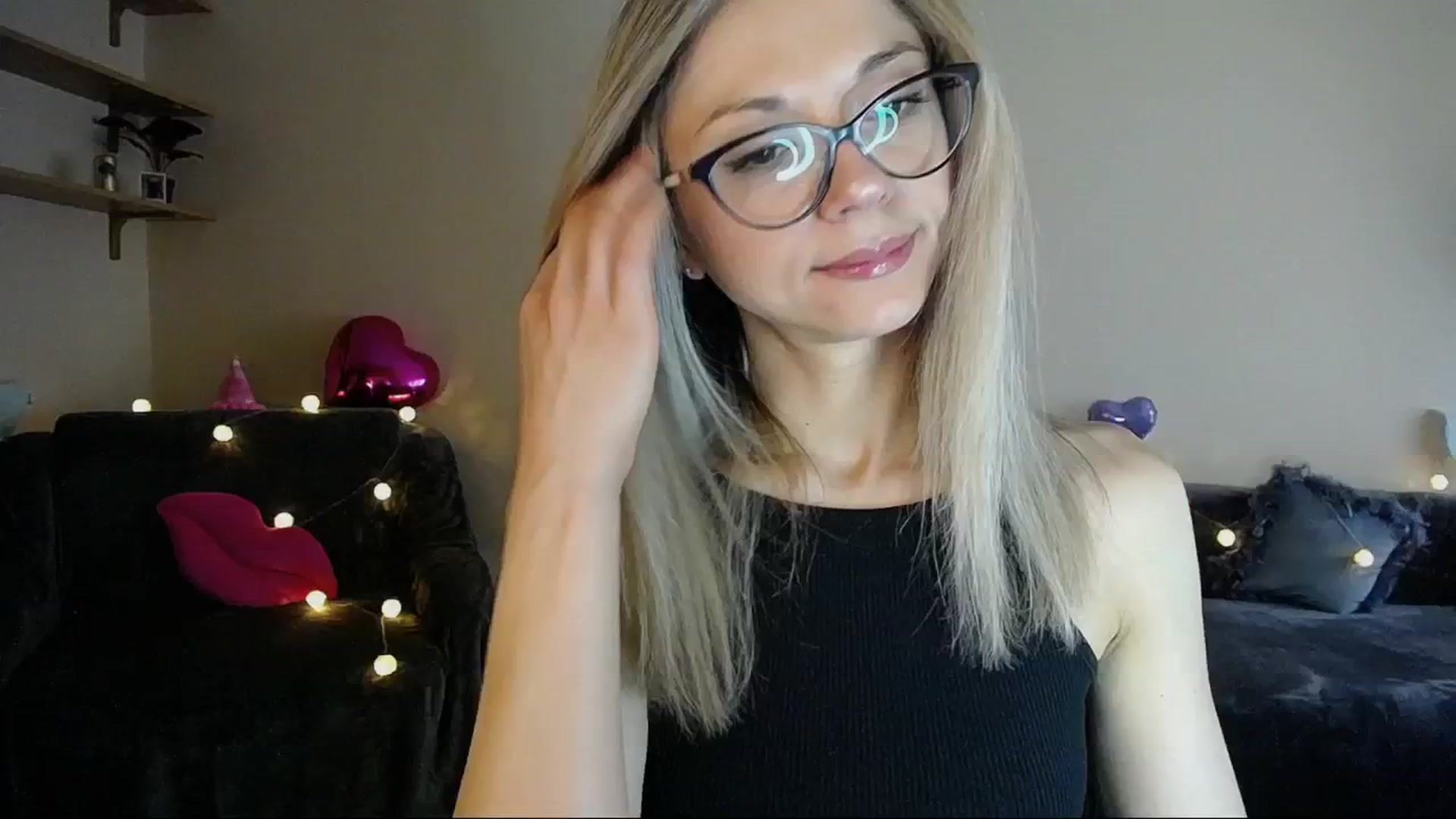 Gallery image thumbnail from Sunshine_alis's myfreecams stream on, 06/14/2025, 14:29 image 18 of 20