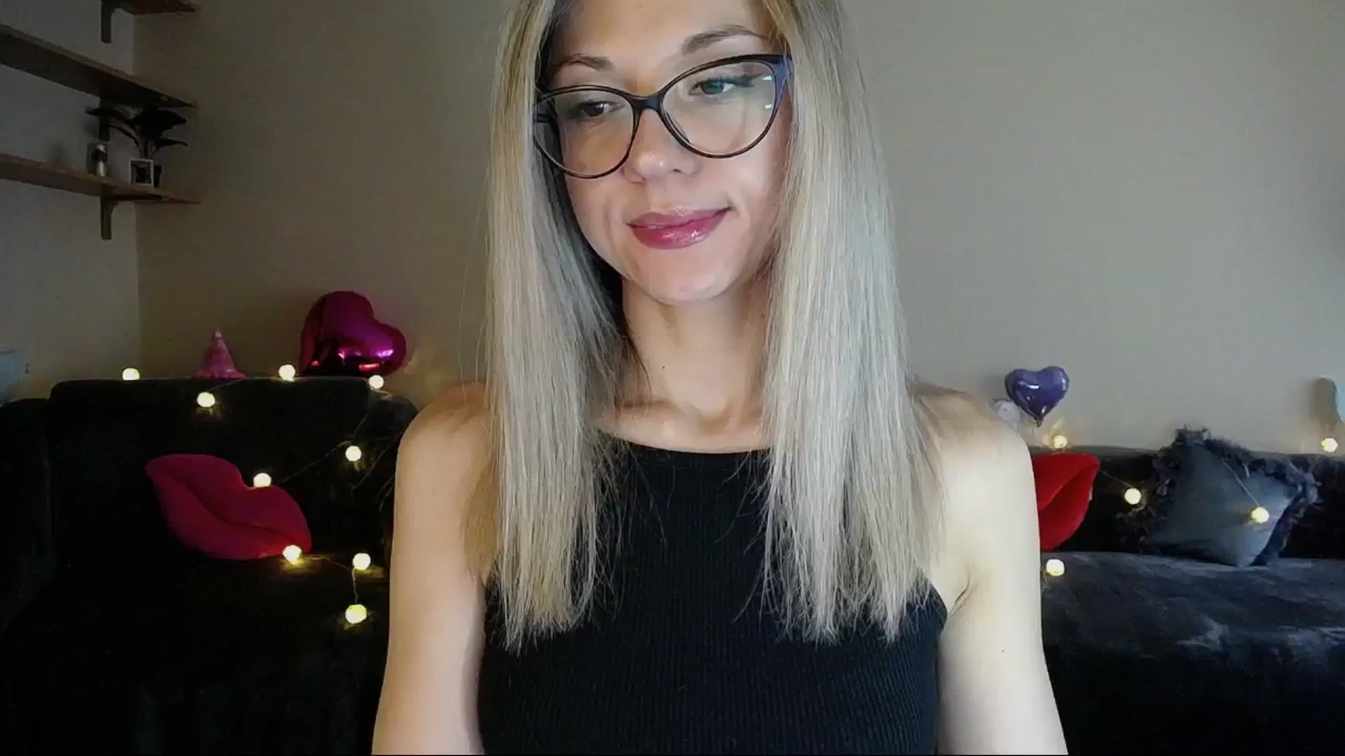 Gallery image thumbnail from Sunshine_alis's myfreecams stream on, 06/14/2025, 14:29 image 16 of 20