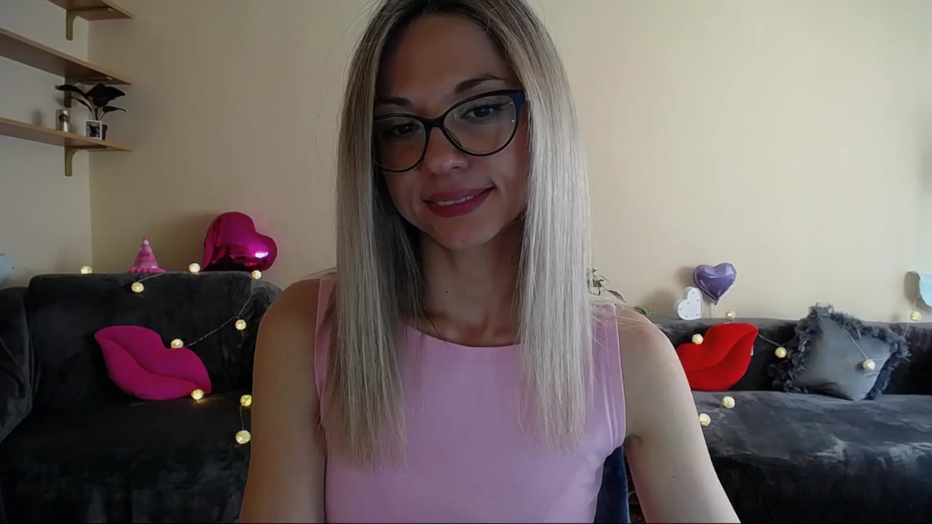 Gallery image thumbnail from Sunshine_alis's myfreecams stream on, 06/15/2025, 16:04 image 6 of 20