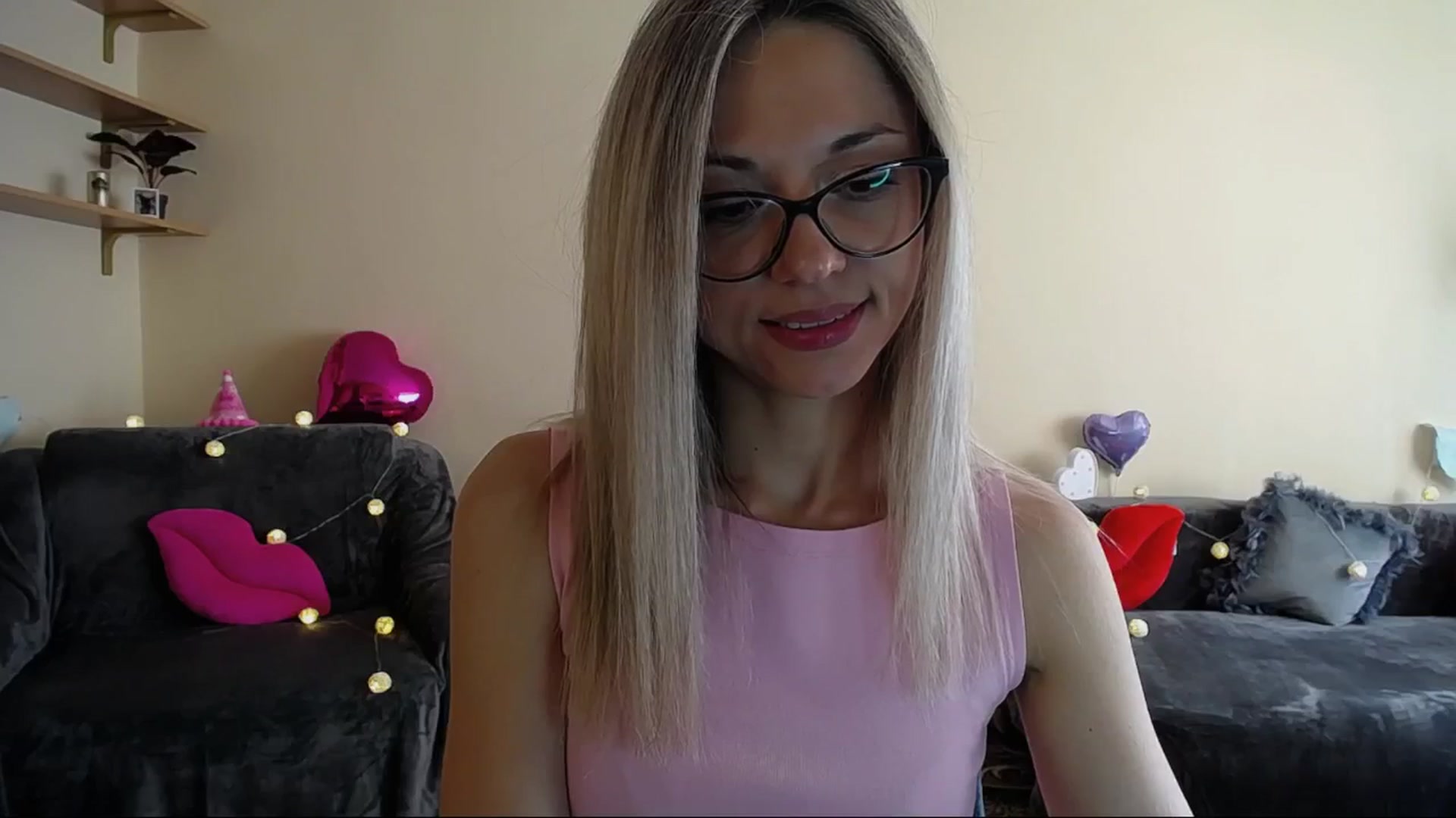 Gallery image thumbnail from Sunshine_alis's myfreecams stream on, 06/15/2025, 16:04 image 5 of 20