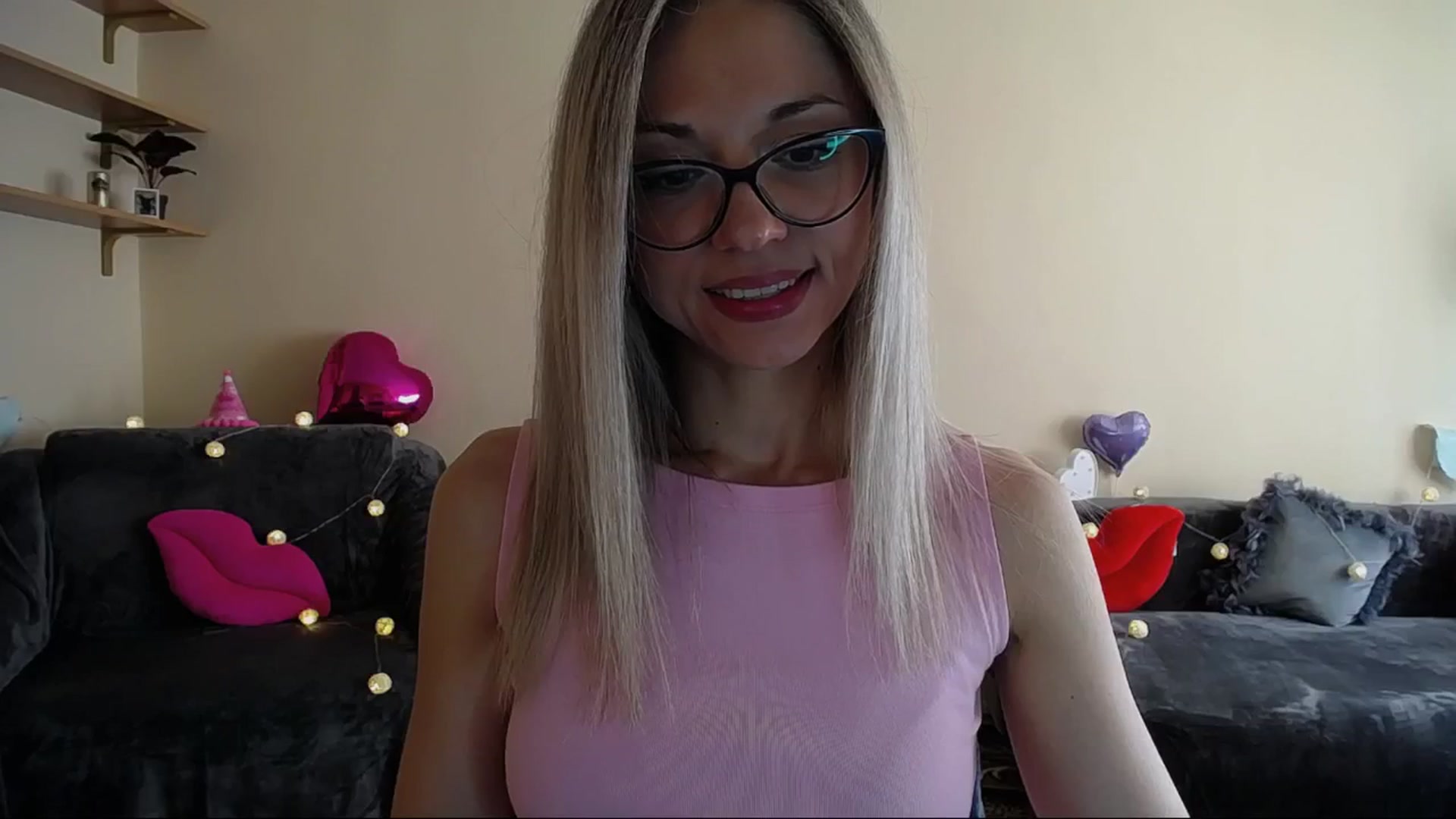Gallery image thumbnail from Sunshine_alis's myfreecams stream on, 06/15/2025, 16:04 image 2 of 20