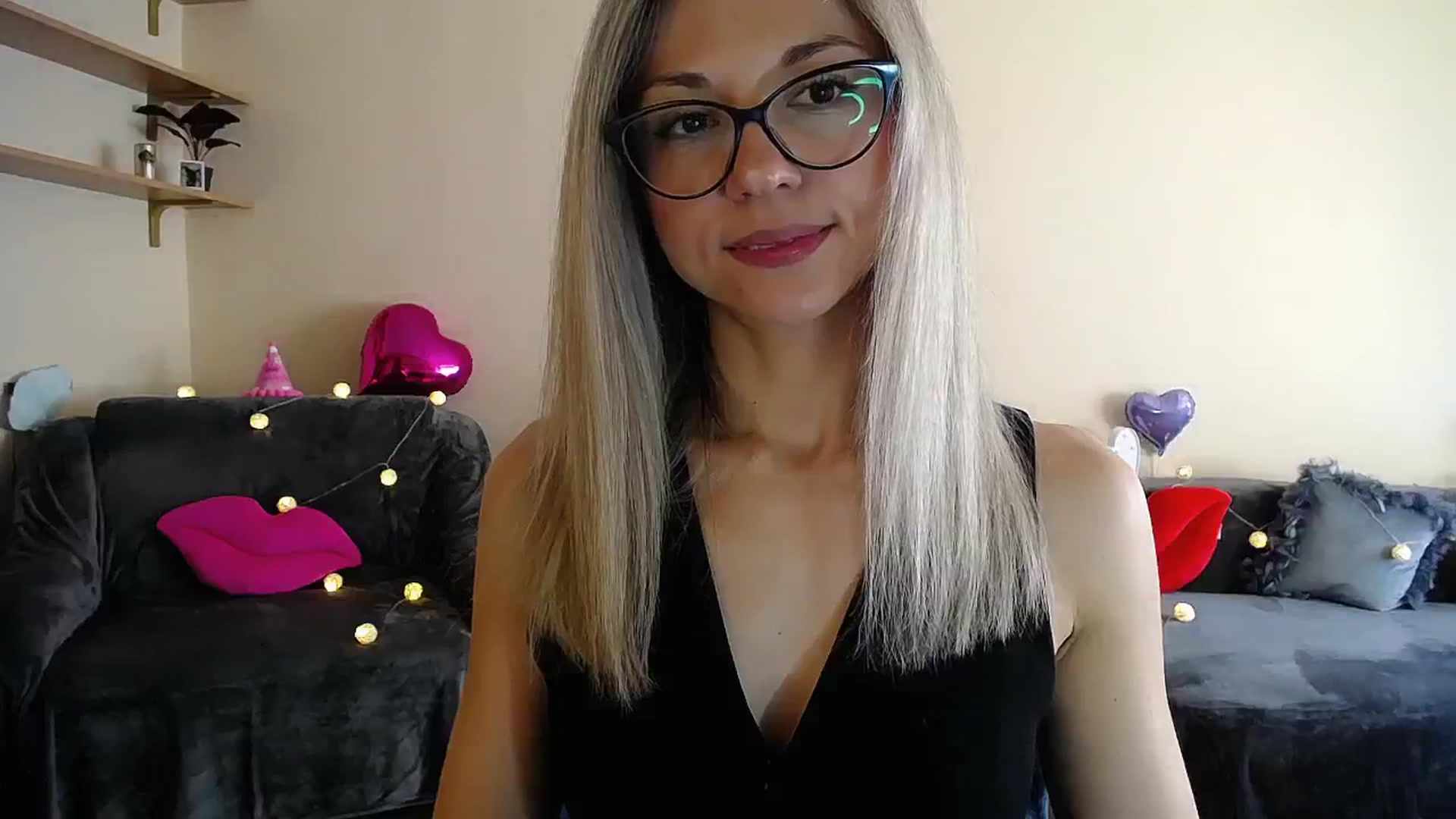Gallery image thumbnail from Sunshine_alis's myfreecams stream on, 06/17/2025, 14:48 image 6 of 20