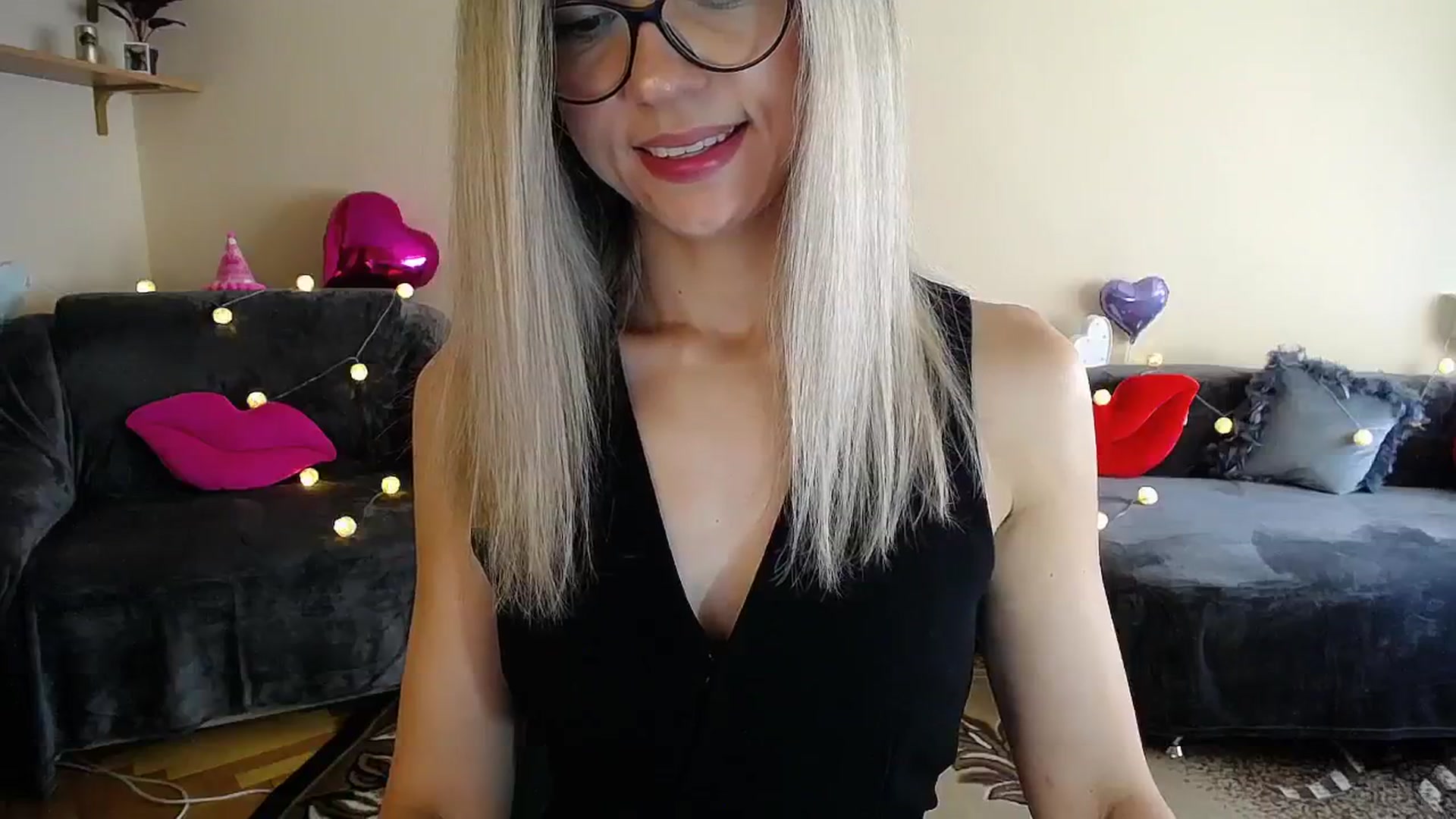 Gallery image thumbnail from Sunshine_alis's myfreecams stream on, 06/17/2025, 14:48 image 15 of 20