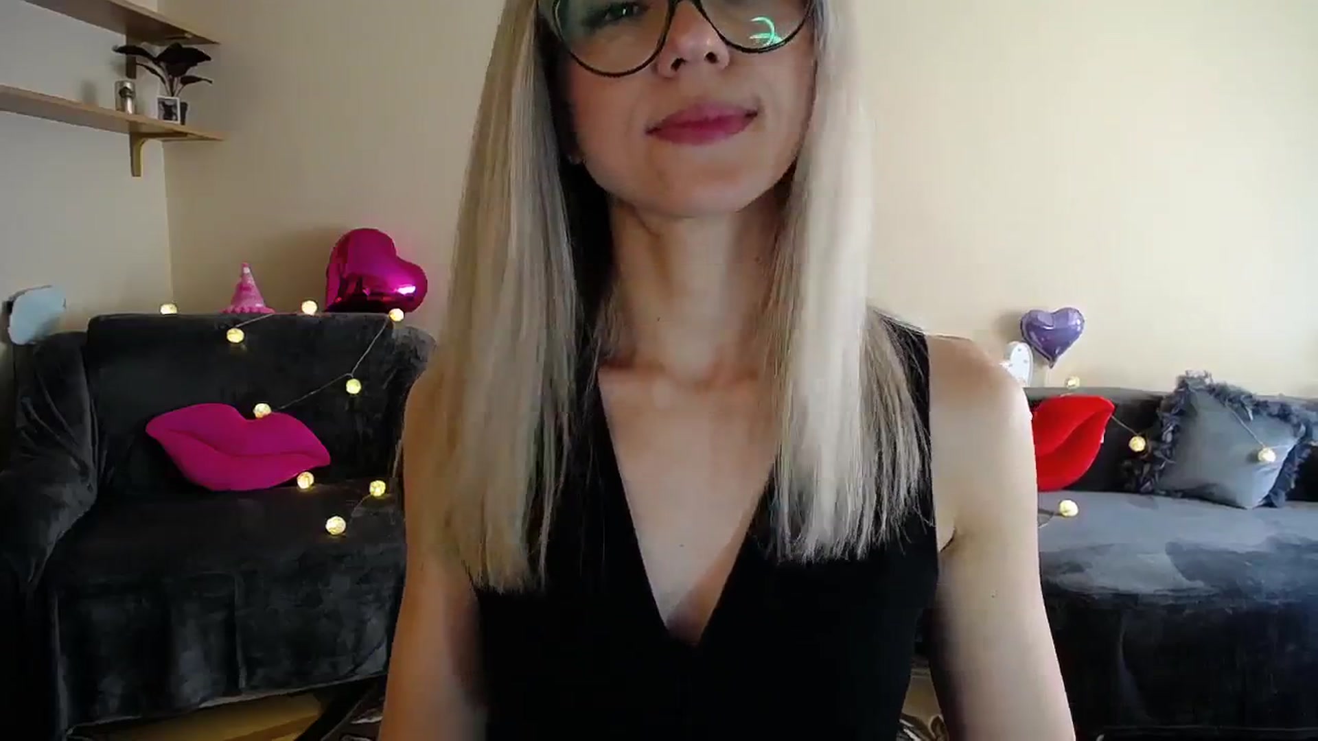 Gallery image thumbnail from Sunshine_alis's myfreecams stream on, 06/17/2025, 14:48 image 17 of 20