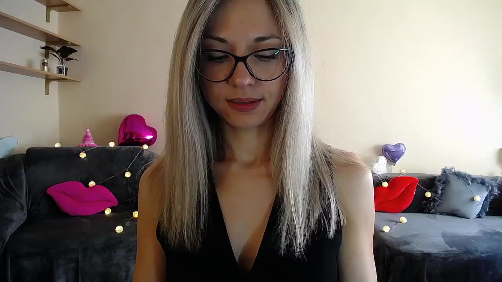 Gallery image thumbnail from Sunshine_alis's myfreecams stream on, 06/17/2025, 14:48 image 10 of 20