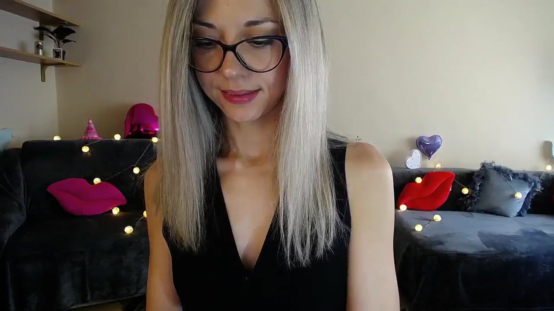 Gallery image thumbnail from Sunshine_alis's myfreecams stream on, 06/17/2025, 14:48 image 13 of 20