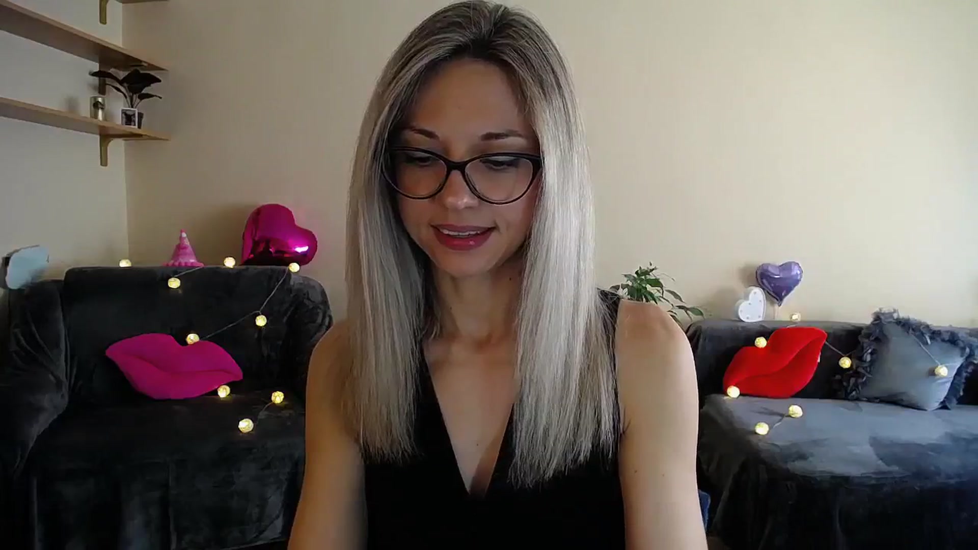 Gallery image thumbnail from Sunshine_alis's myfreecams stream on, 06/17/2025, 14:48 image 5 of 20