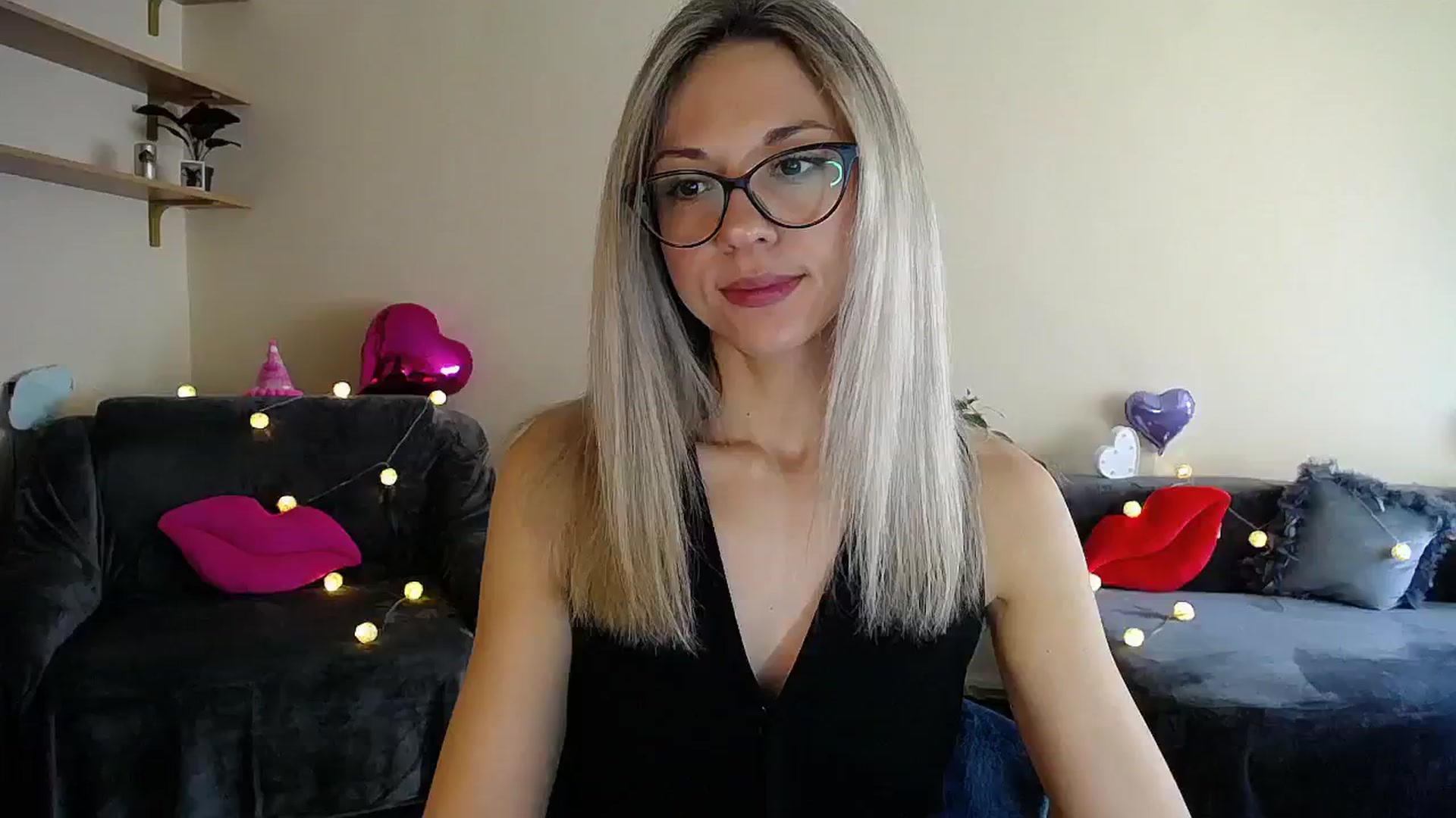 Gallery image thumbnail from Sunshine_alis's myfreecams stream on, 06/17/2025, 14:48 image 1 of 20