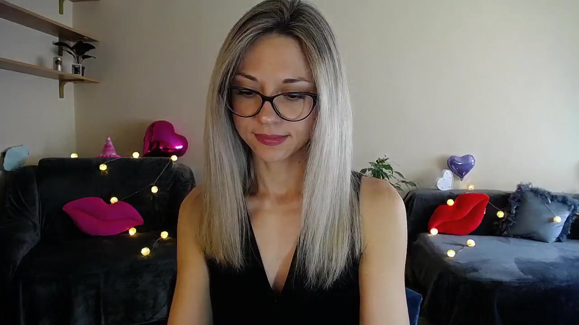 Gallery image thumbnail from Sunshine_alis's myfreecams stream on, 06/17/2025, 14:48 image 3 of 20