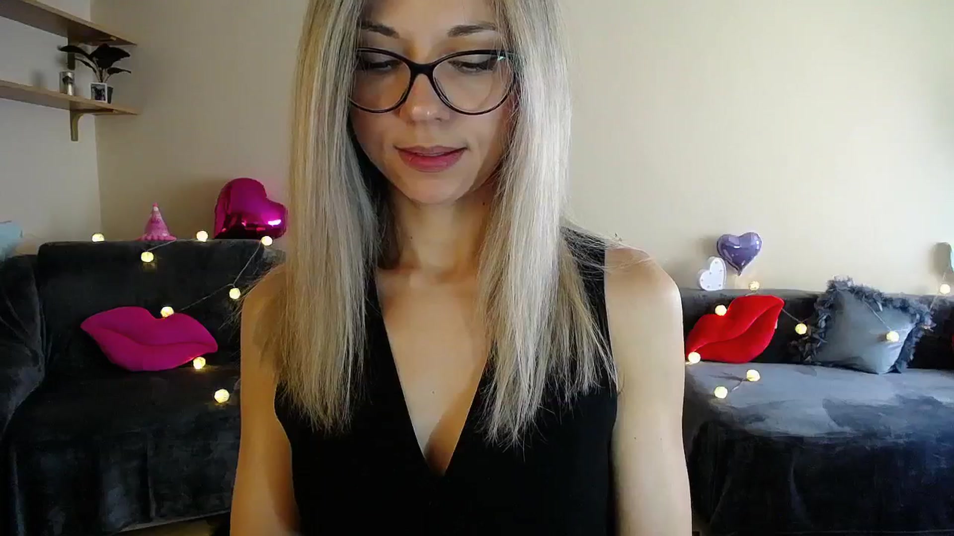 Gallery image thumbnail from Sunshine_alis's myfreecams stream on, 06/17/2025, 14:48 image 12 of 20