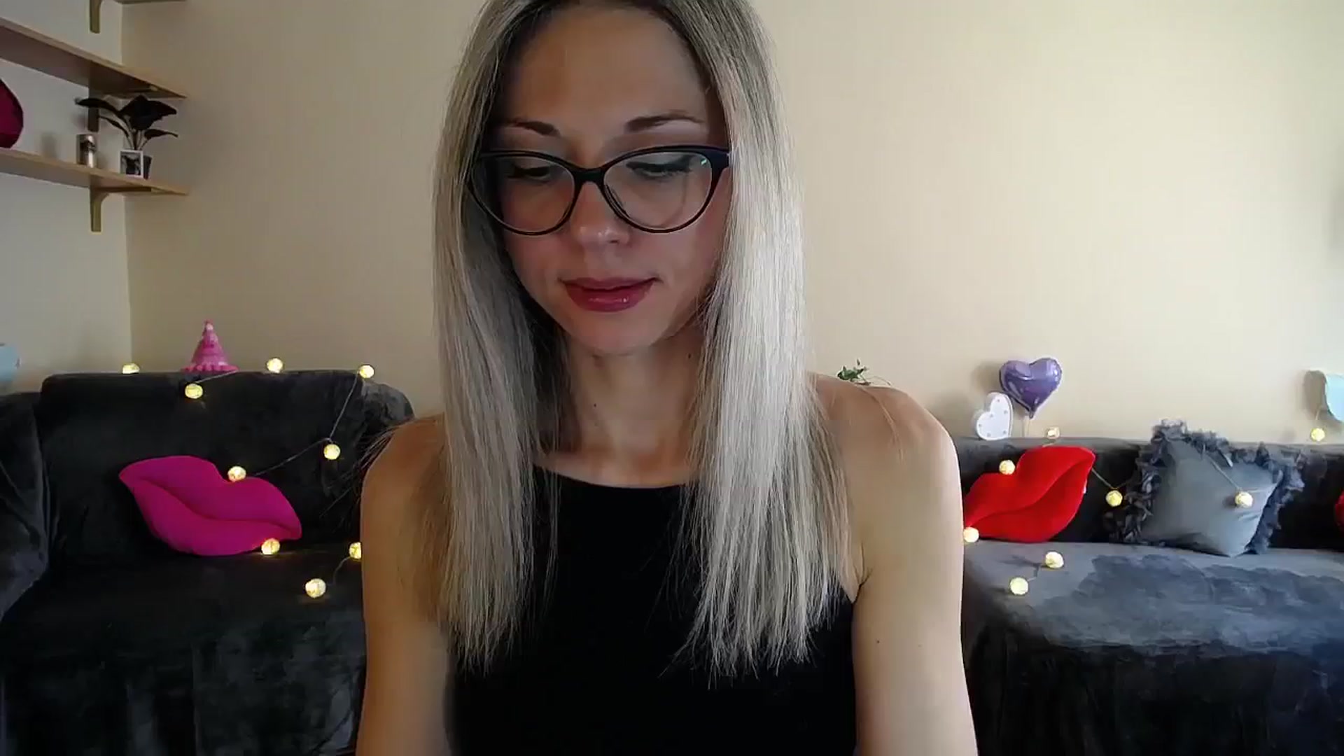 Gallery image thumbnail from Sunshine_alis's myfreecams stream on, 06/18/2025, 14:36 image 8 of 20