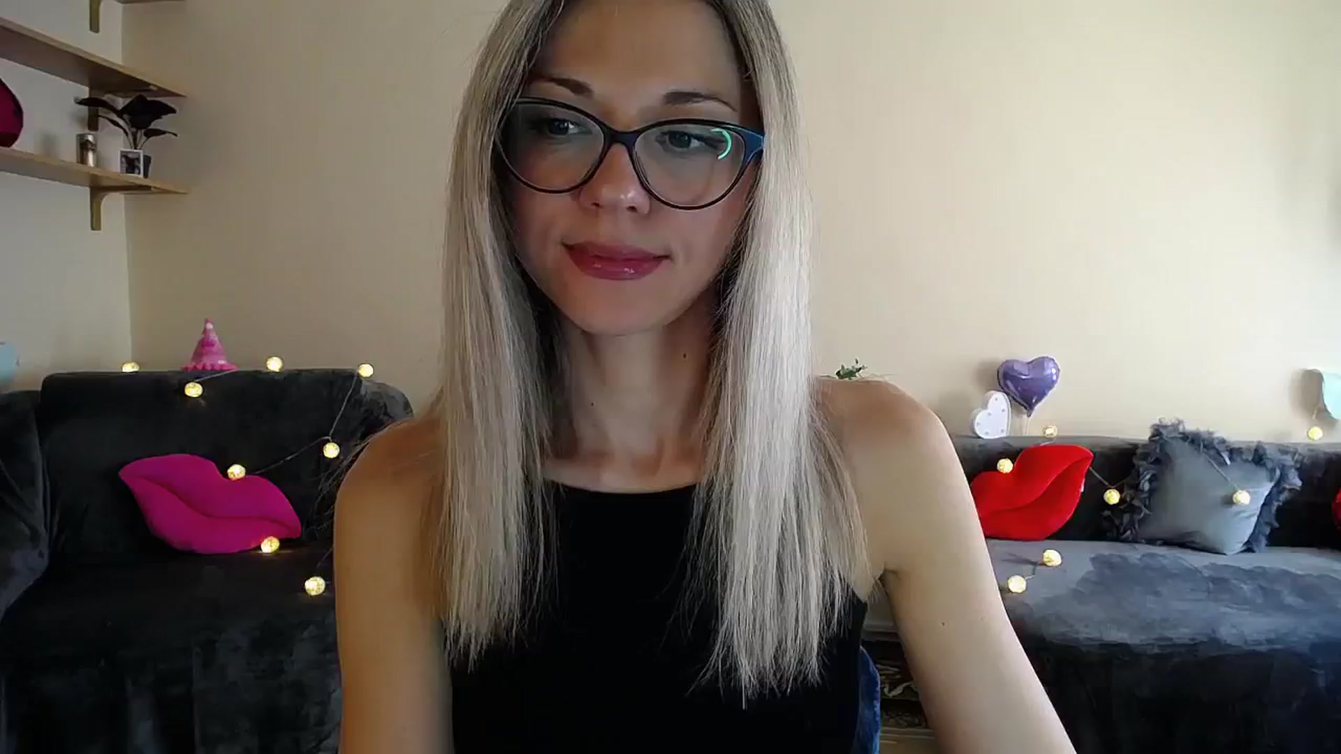 Gallery image thumbnail from Sunshine_alis's myfreecams stream on, 06/18/2025, 14:36 image 13 of 20