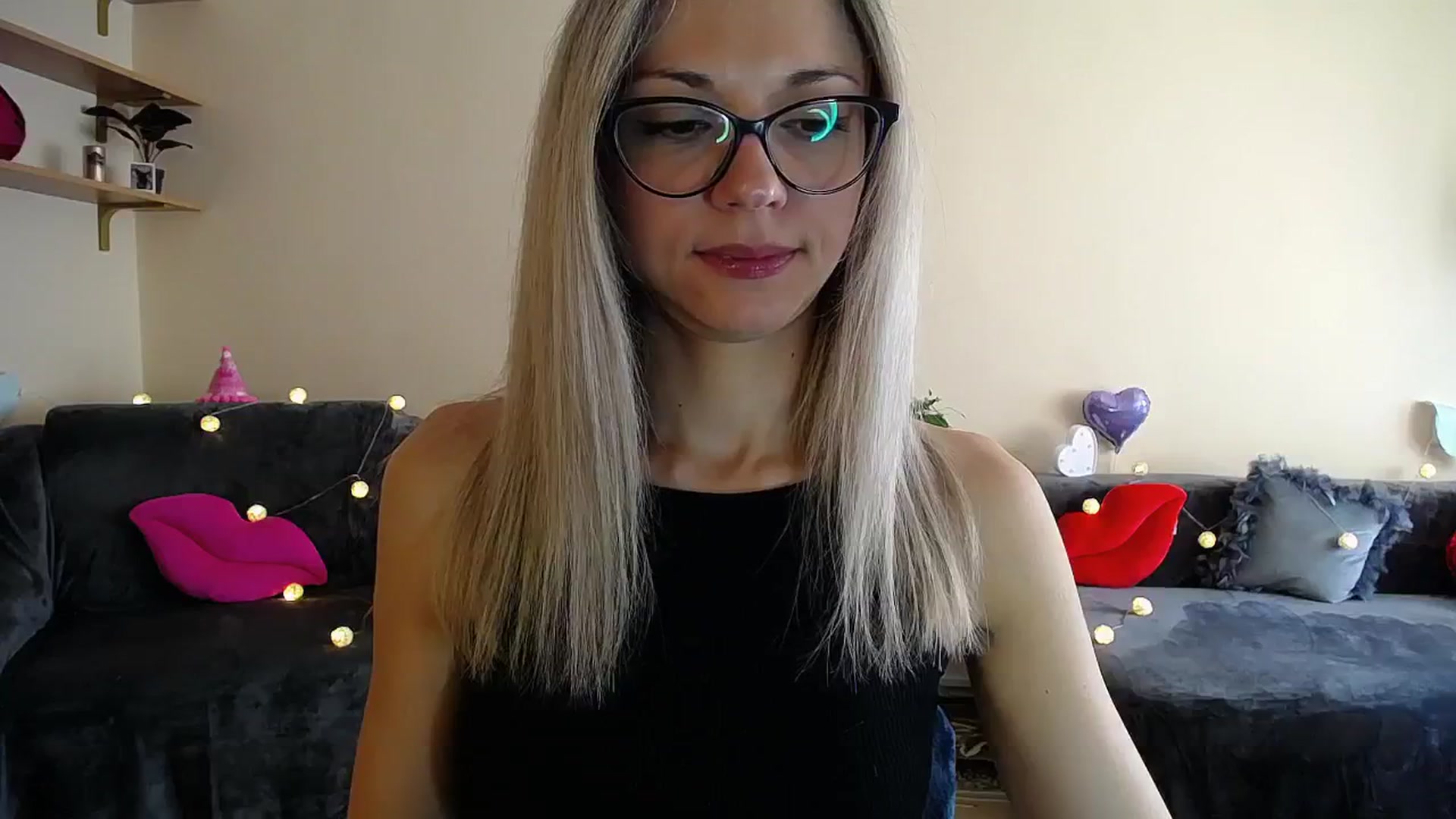Gallery image thumbnail from Sunshine_alis's myfreecams stream on, 06/18/2025, 14:36 image 2 of 20