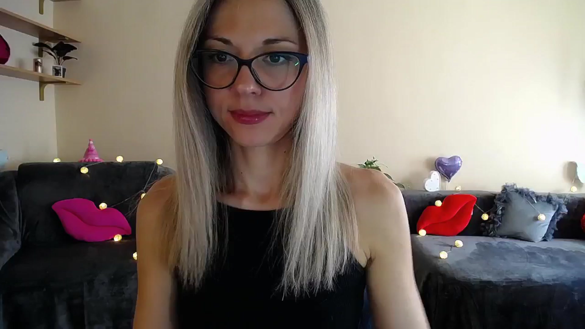 Gallery image thumbnail from Sunshine_alis's myfreecams stream on, 06/18/2025, 14:36 image 10 of 20