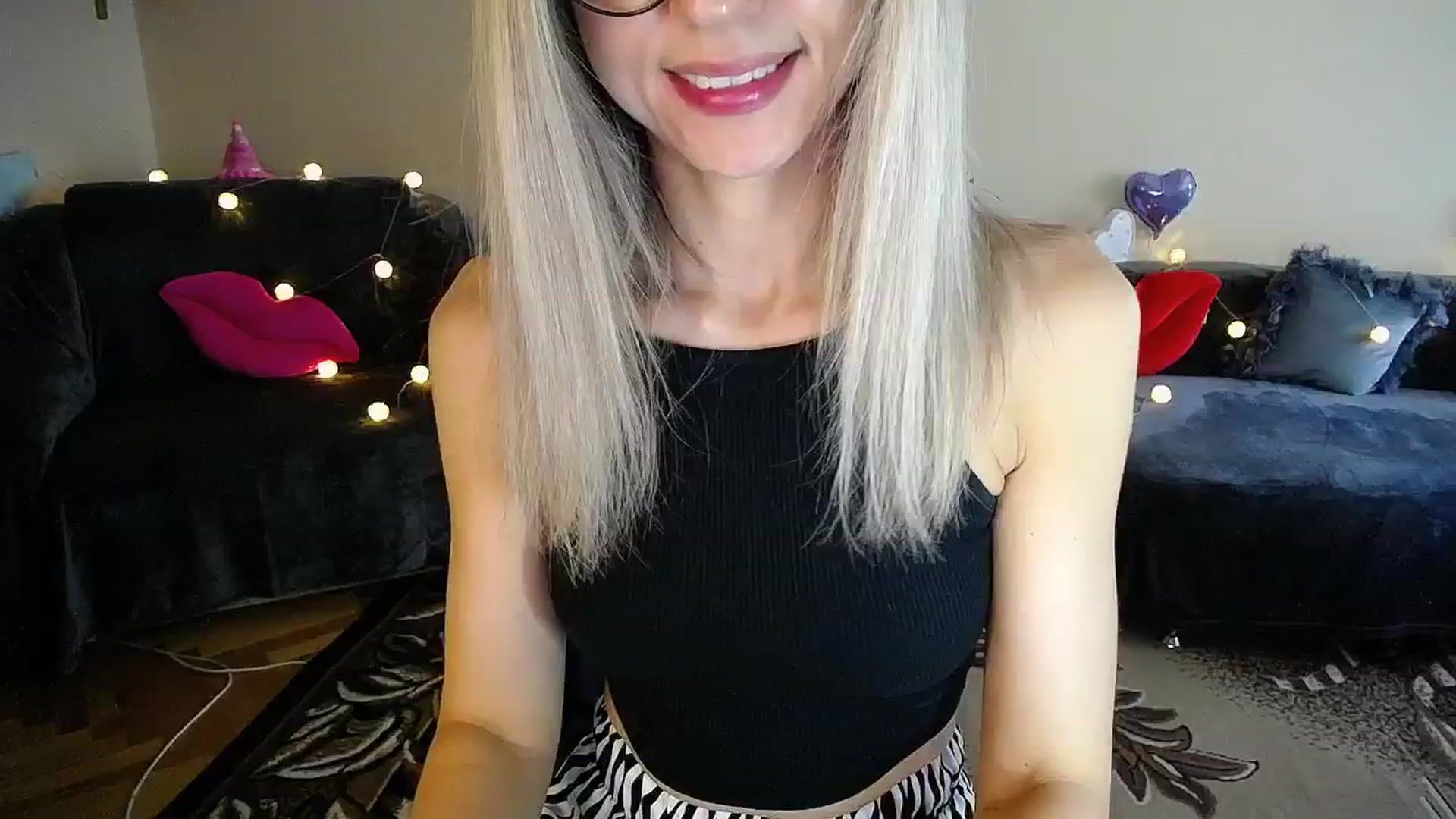 Gallery image thumbnail from Sunshine_alis's myfreecams stream on, 06/18/2025, 16:55 image 14 of 20