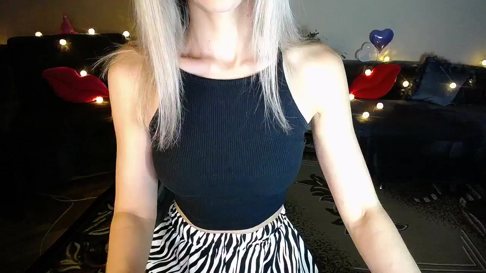 Gallery image thumbnail from Sunshine_alis's myfreecams stream on, 06/18/2025, 18:35 image 17 of 20