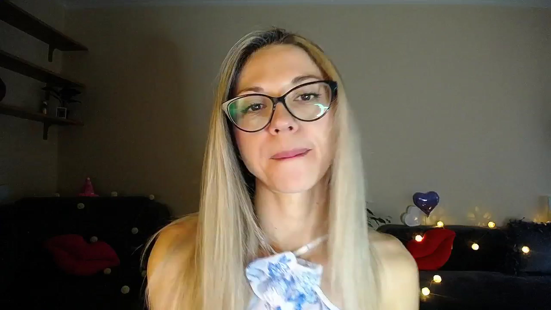 Gallery image thumbnail from Sunshine_alis's myfreecams stream on, 06/19/2025, 17:25 image 19 of 20