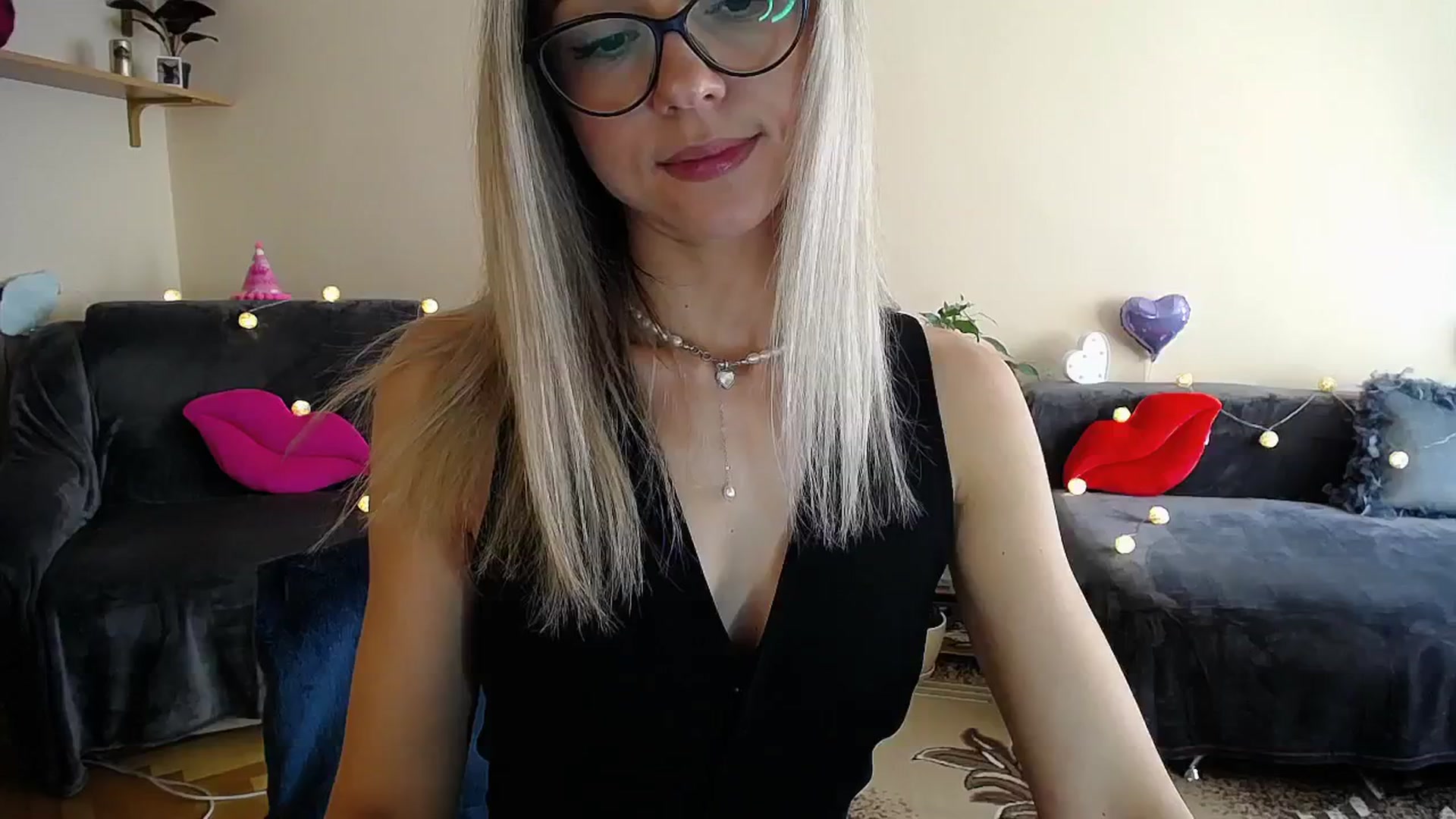 Gallery image thumbnail from Sunshine_alis's myfreecams stream on, 06/21/2025, 14:26 image 16 of 20