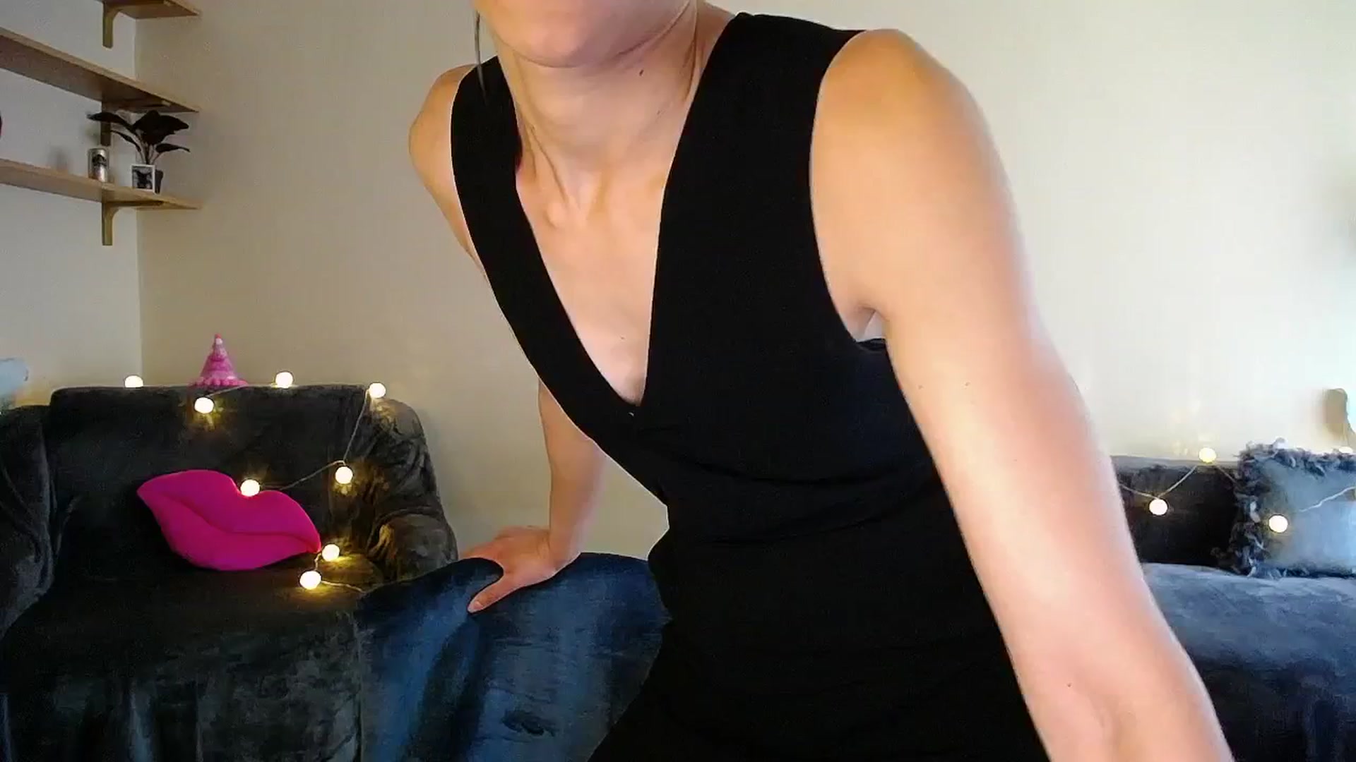 Gallery image thumbnail from Sunshine_alis's myfreecams stream on, 06/21/2025, 16:46 image 18 of 20