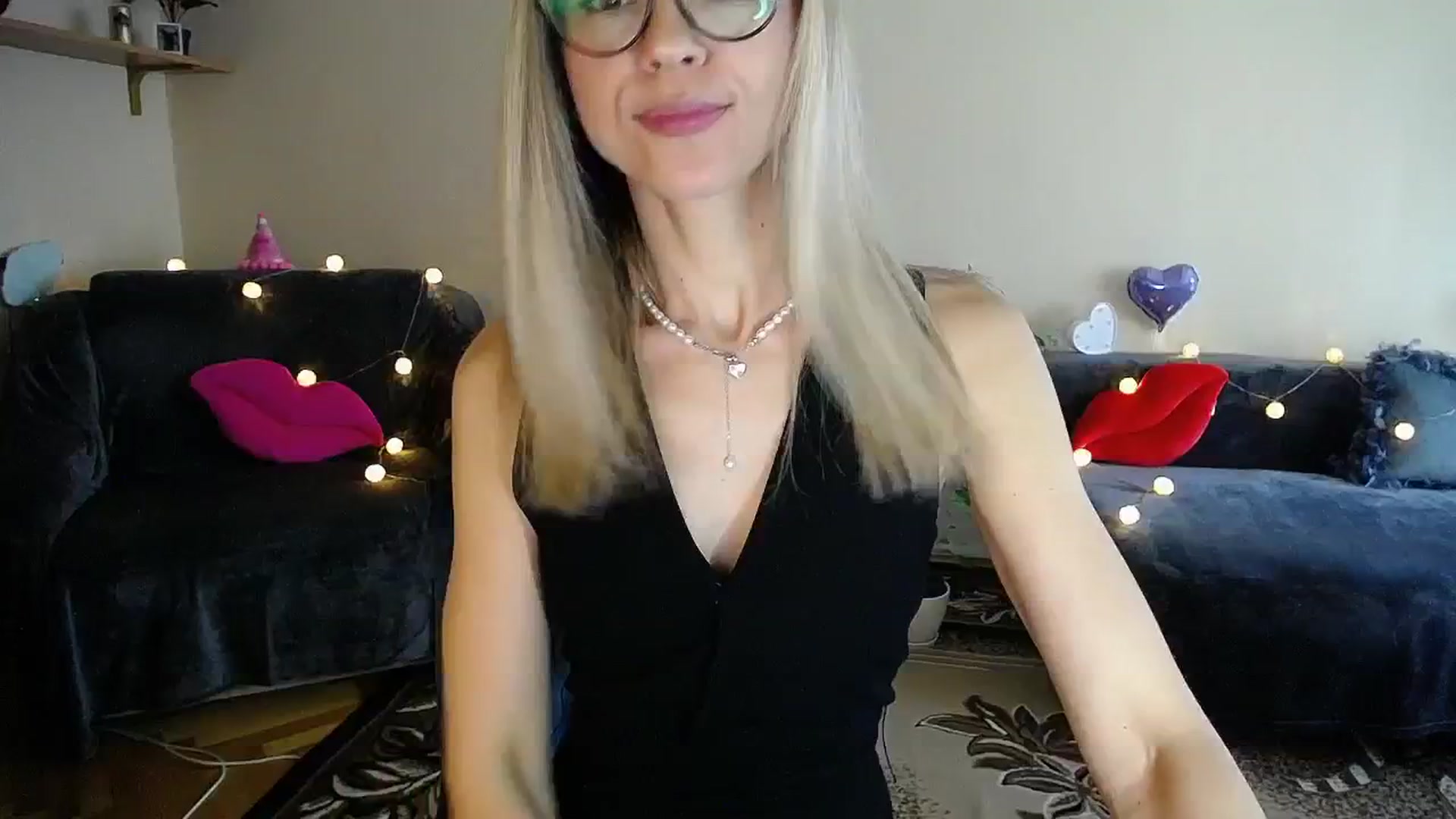 Gallery image thumbnail from Sunshine_alis's myfreecams stream on, 06/21/2025, 16:46 image 2 of 20