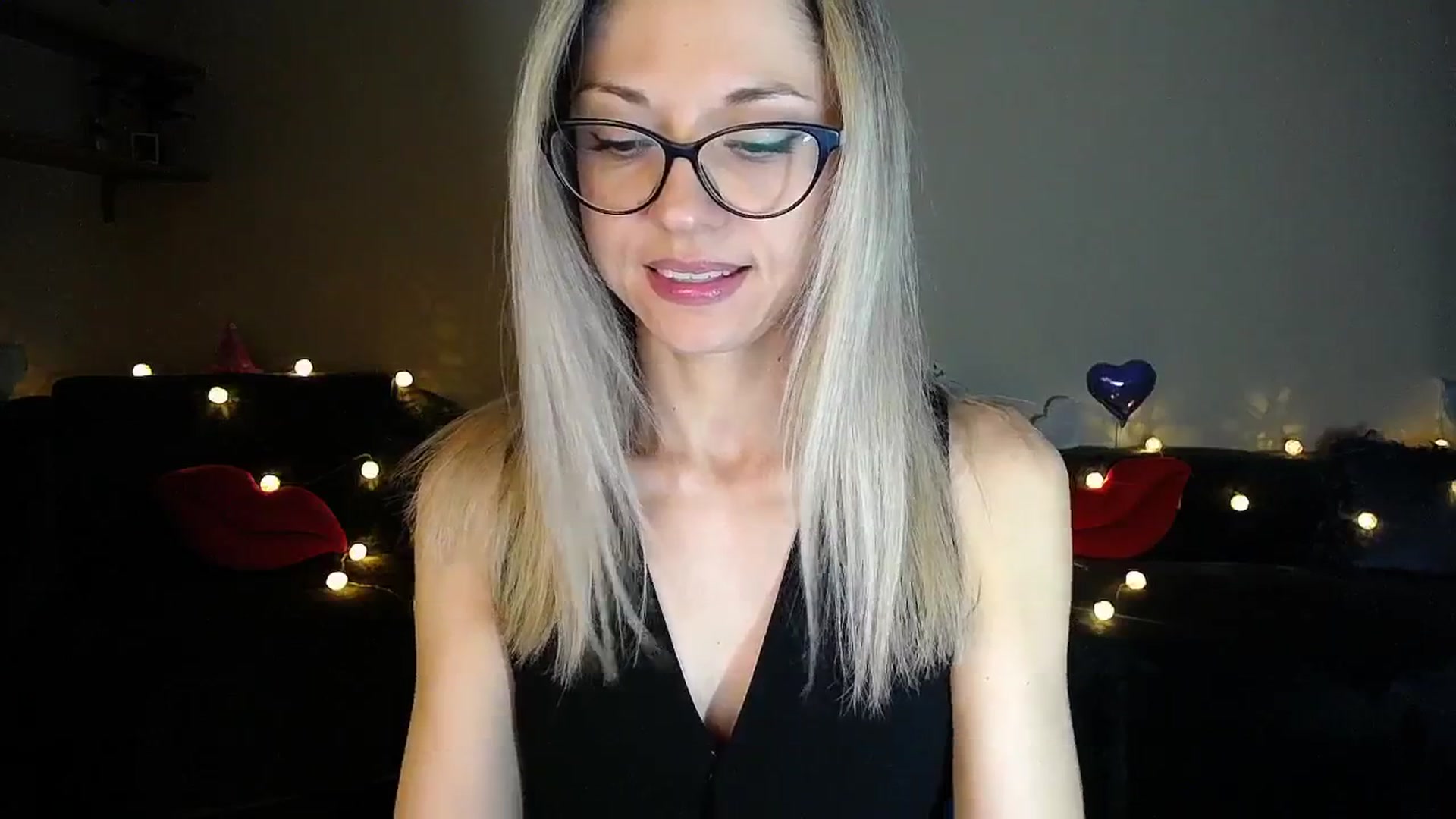 Gallery image thumbnail from Sunshine_alis's myfreecams stream on, 06/21/2025, 19:18 image 3 of 20