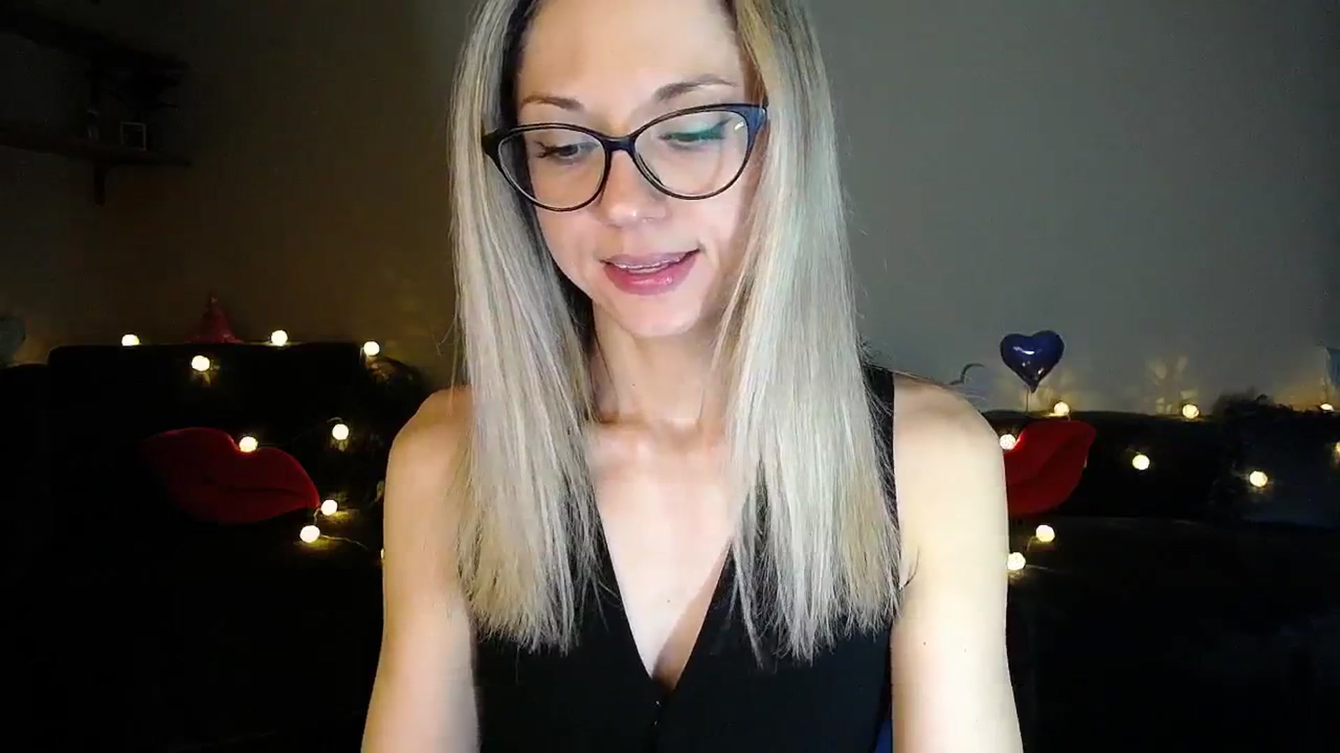 Gallery image thumbnail from Sunshine_alis's myfreecams stream on, 06/21/2025, 19:18 image 18 of 20