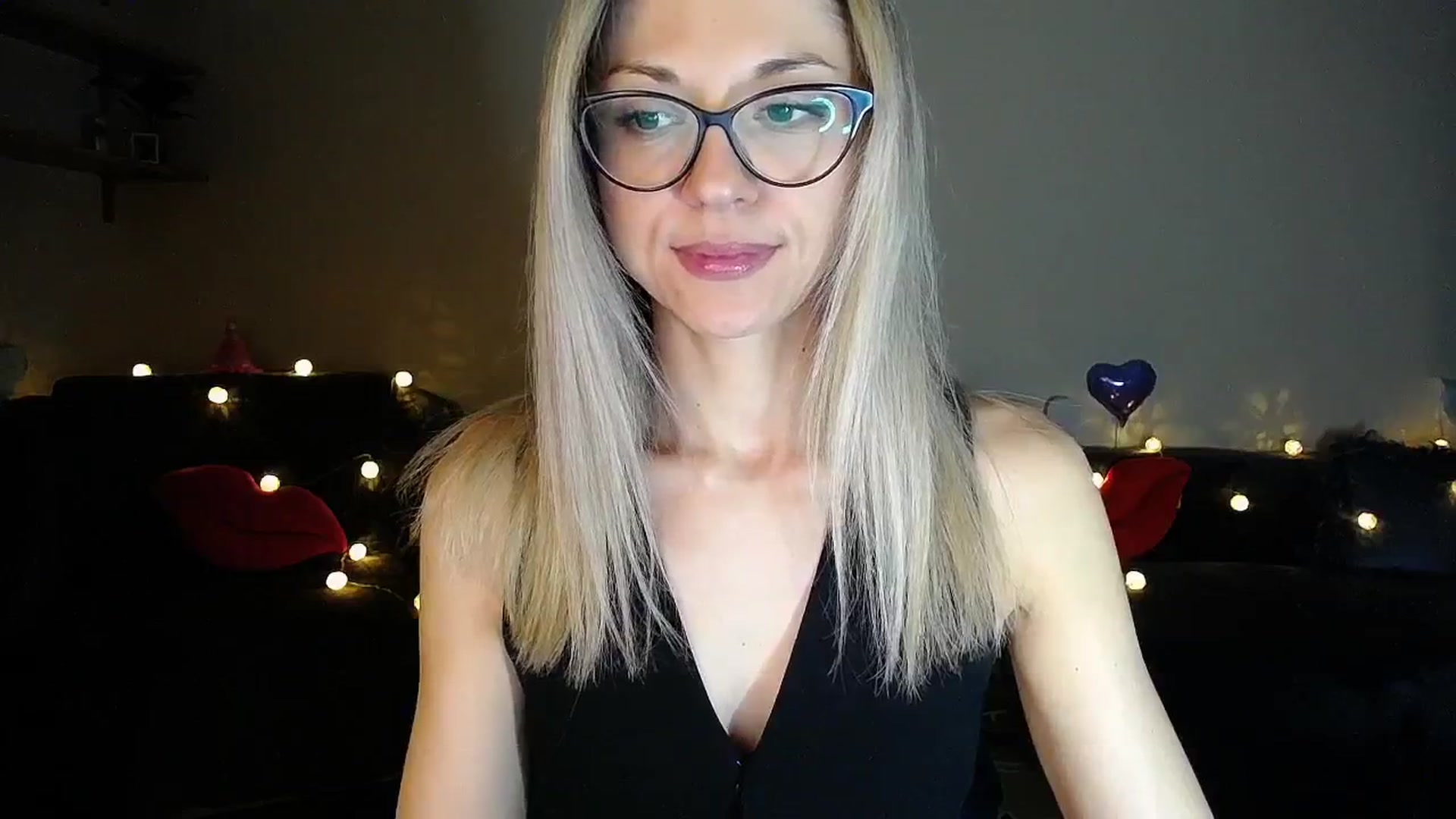 Gallery image thumbnail from Sunshine_alis's myfreecams stream on, 06/21/2025, 19:18 image 2 of 20