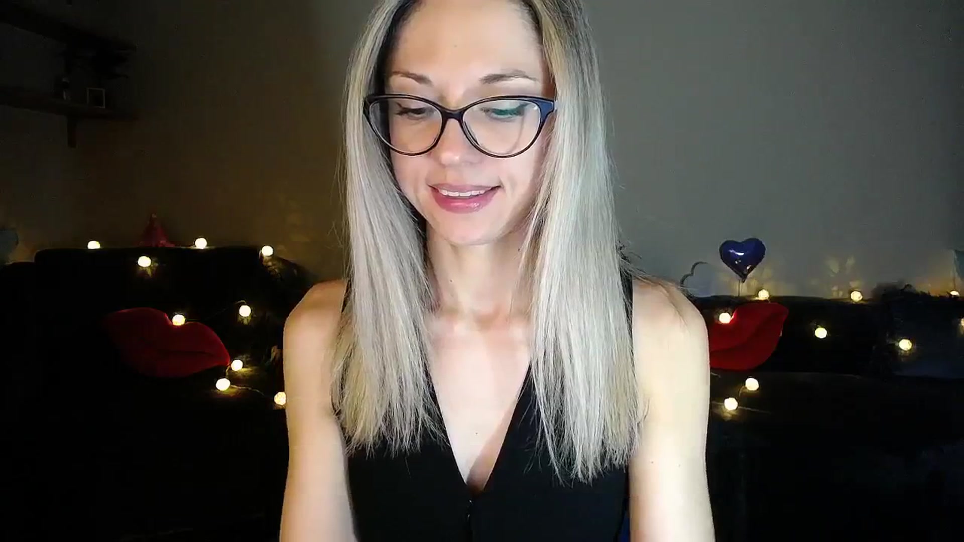 Gallery image thumbnail from Sunshine_alis's myfreecams stream on, 06/21/2025, 19:18 image 13 of 20